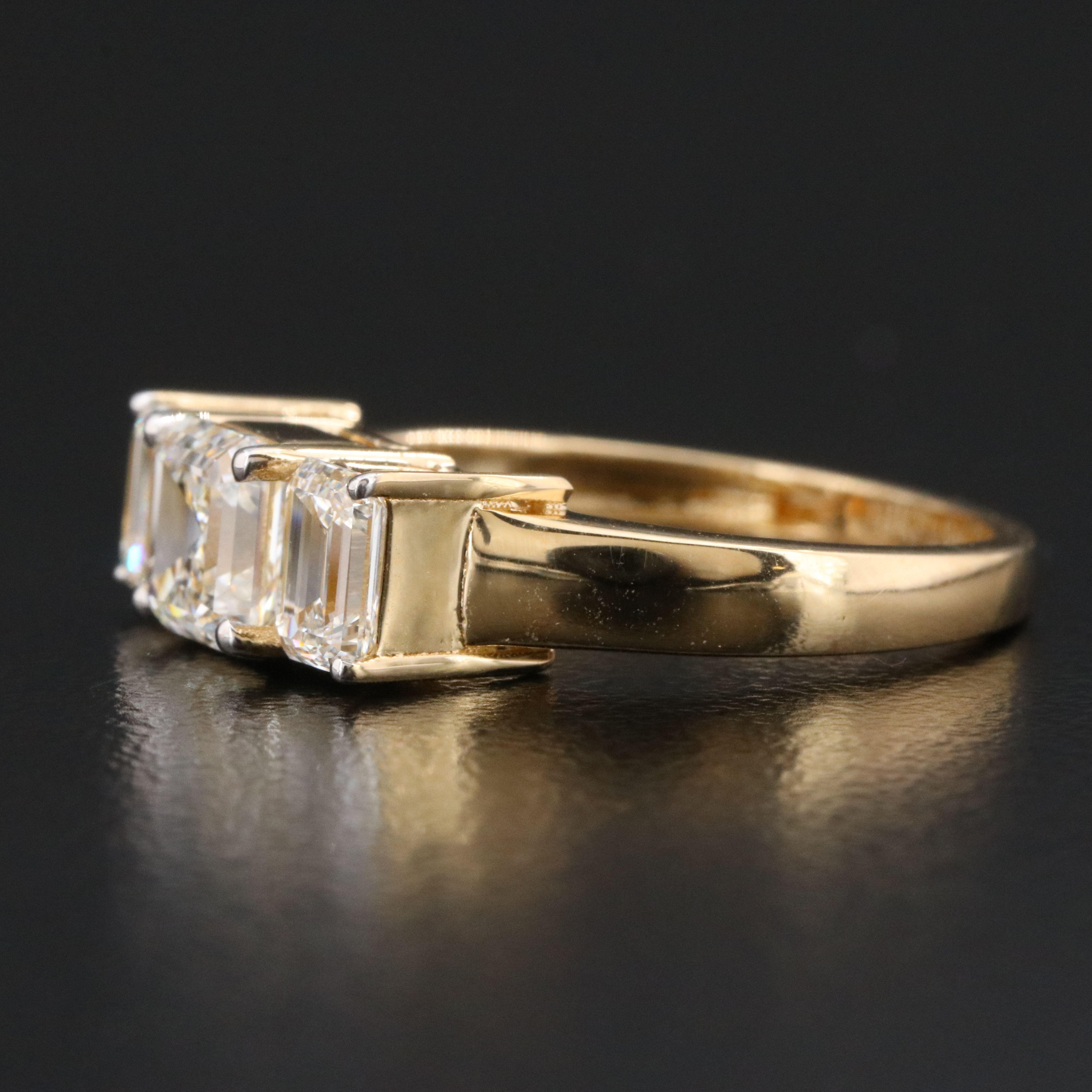 18K 1.84 CTW Diamond Ring with GIA Reports