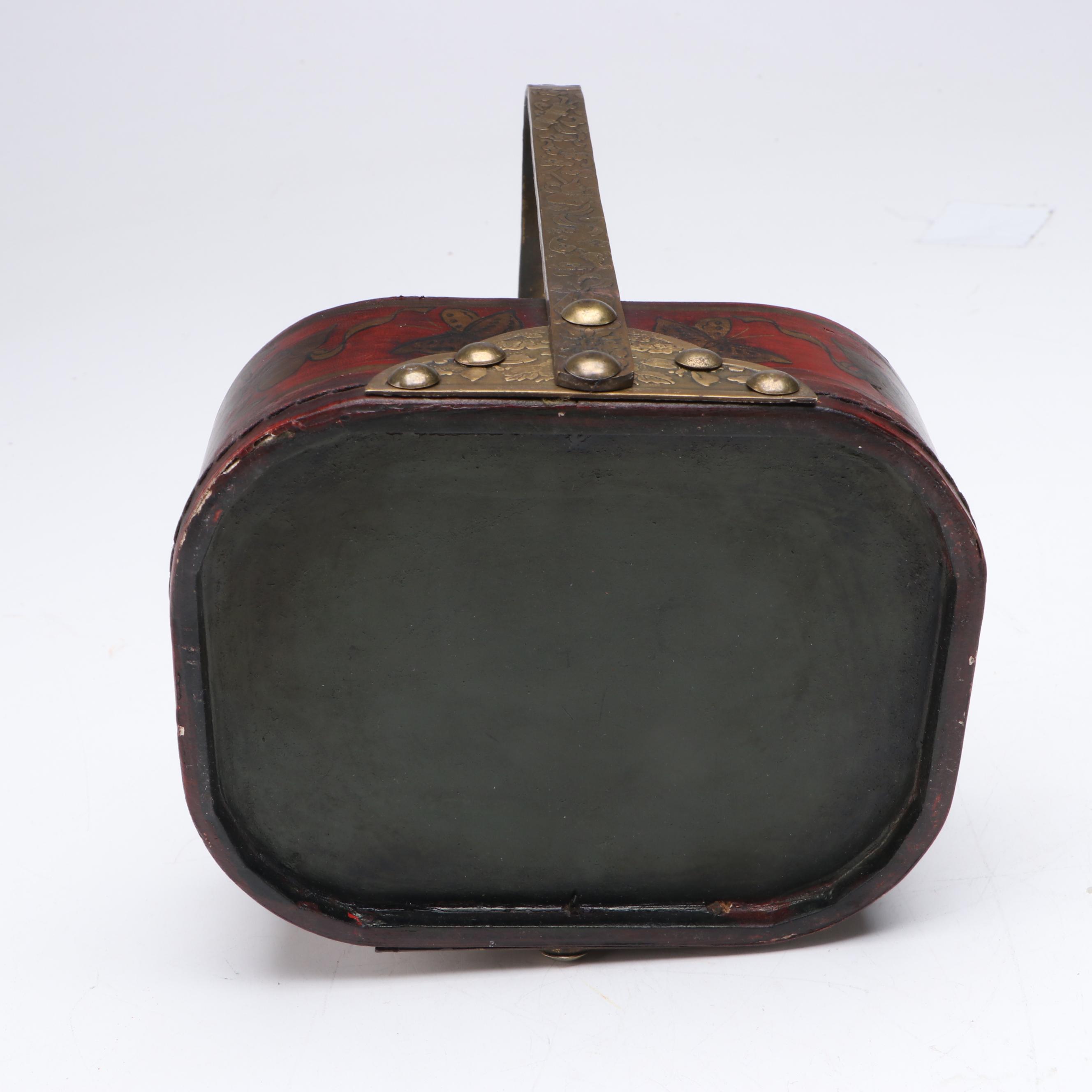 Chuckmuck Pouch and Japanese Moriage Porcelain Vase, Abalone Inlay Box