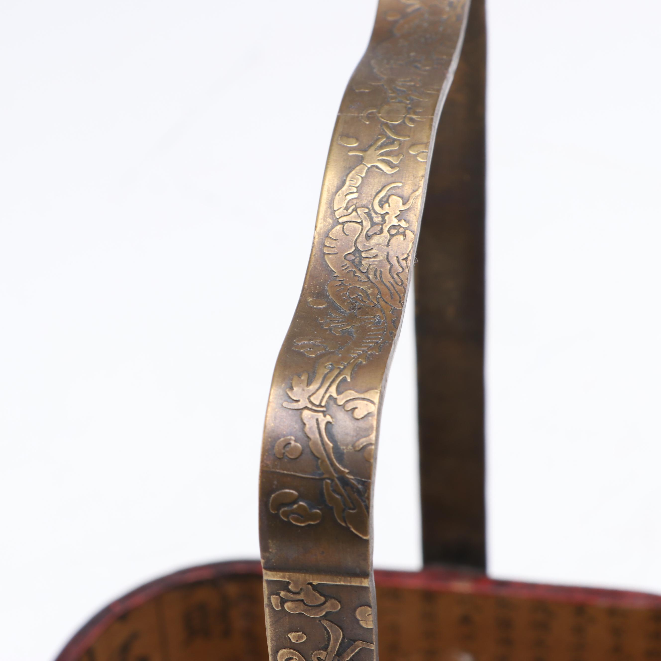 Chuckmuck Pouch and Japanese Moriage Porcelain Vase, Abalone Inlay Box