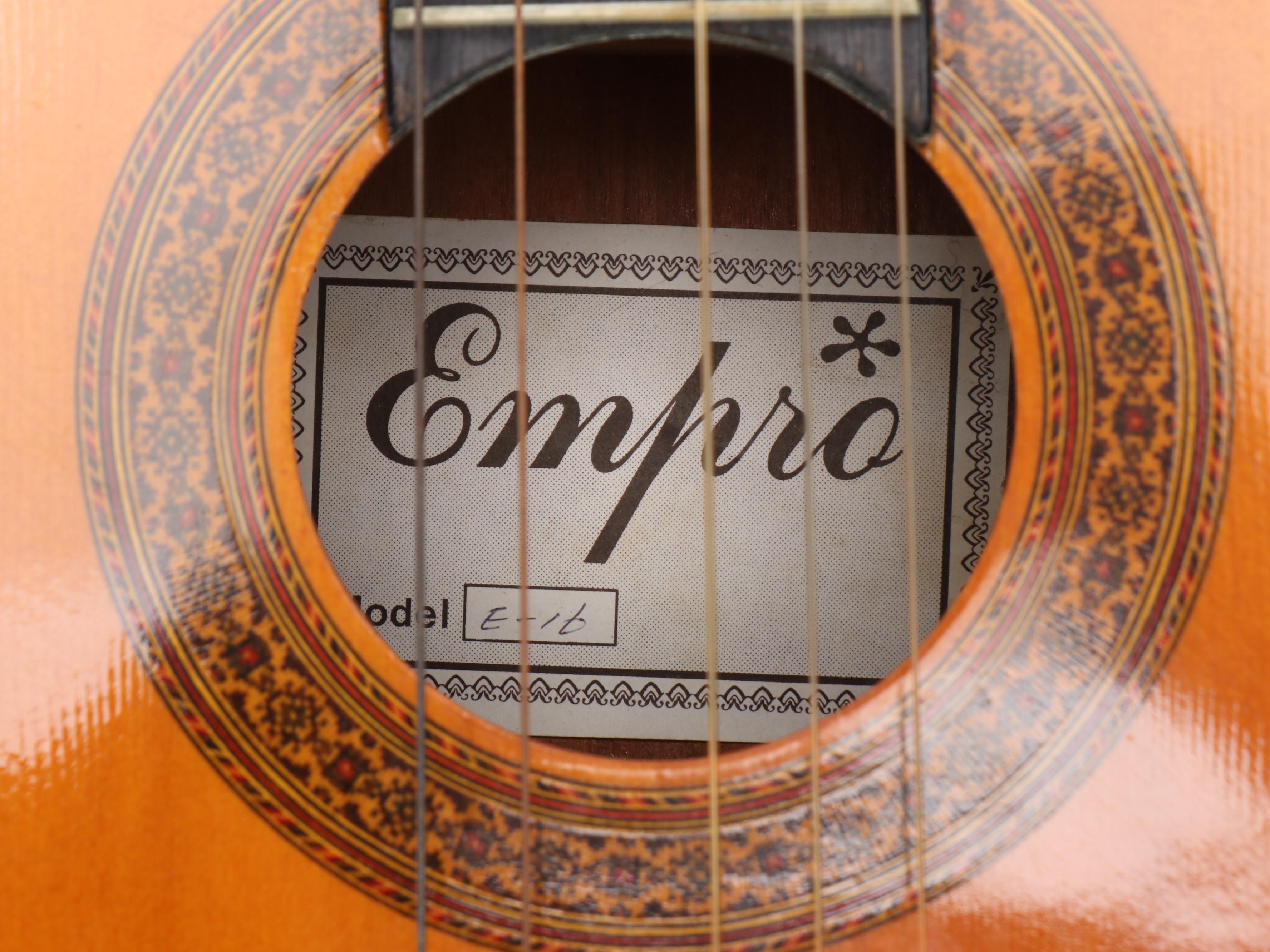Empro E-16 Acoustic Guitar