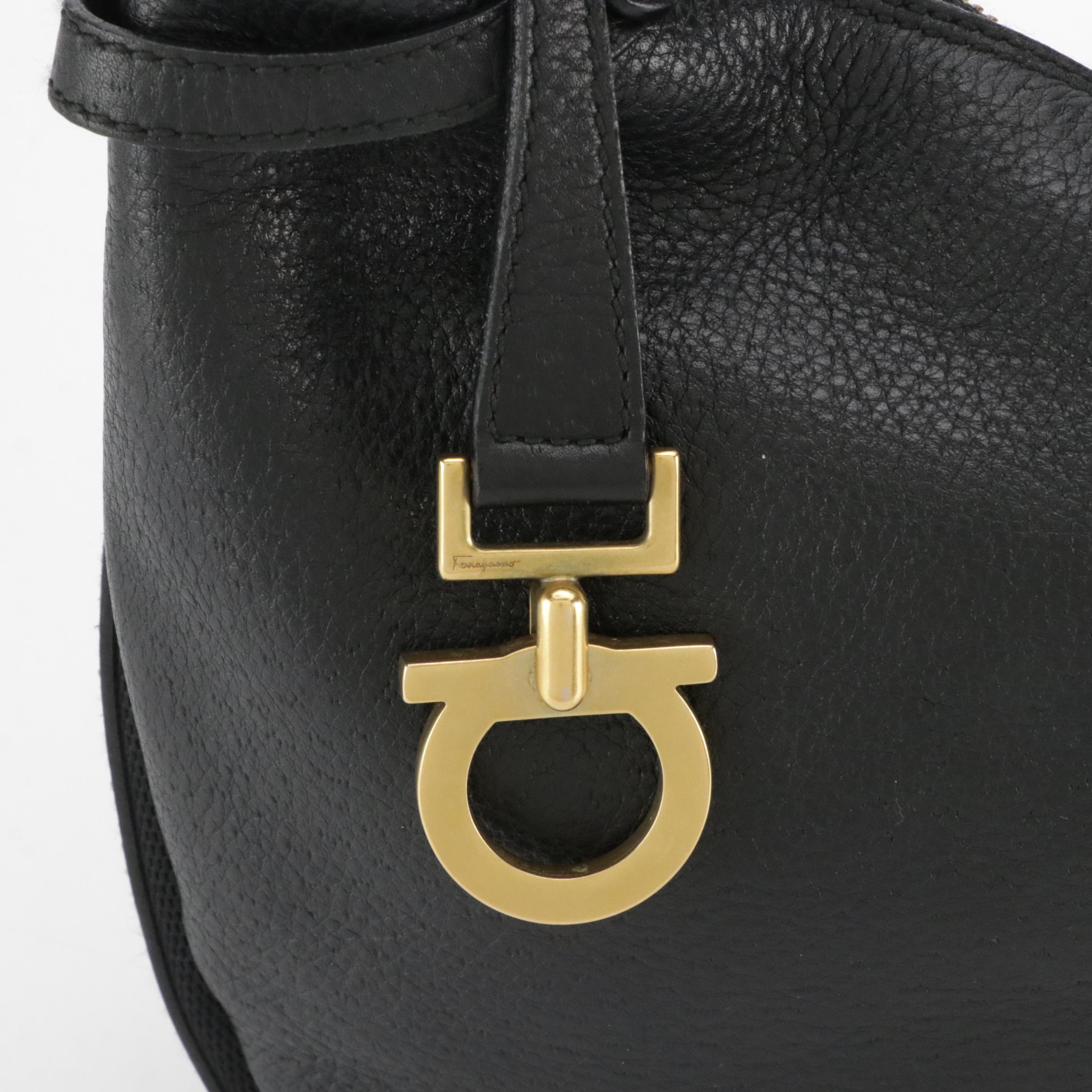 Salvatore Ferragamo Hobo Shoulder Bag in Black Grained Leather