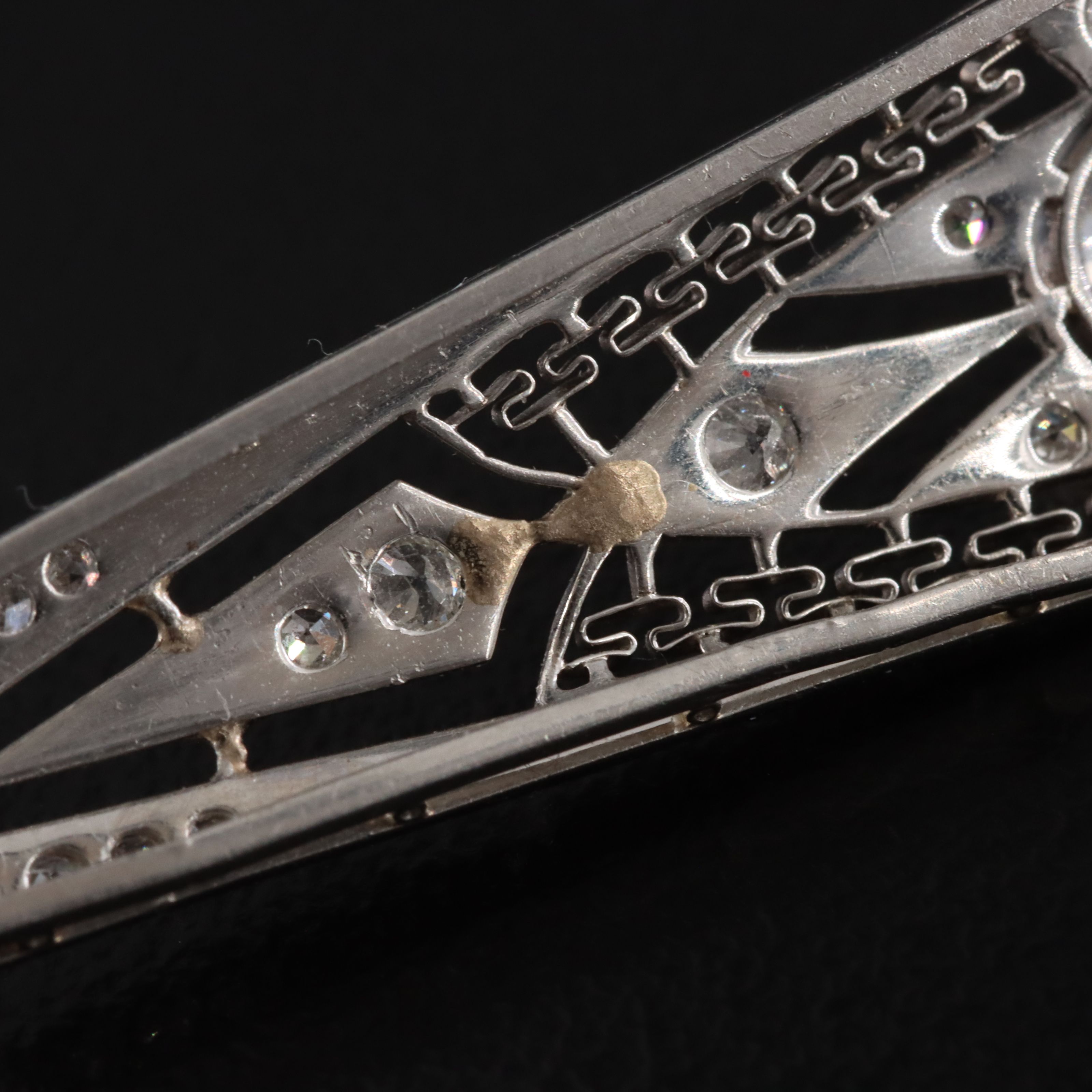 Antique Platinum 1.18 CTW Diamond Brooch