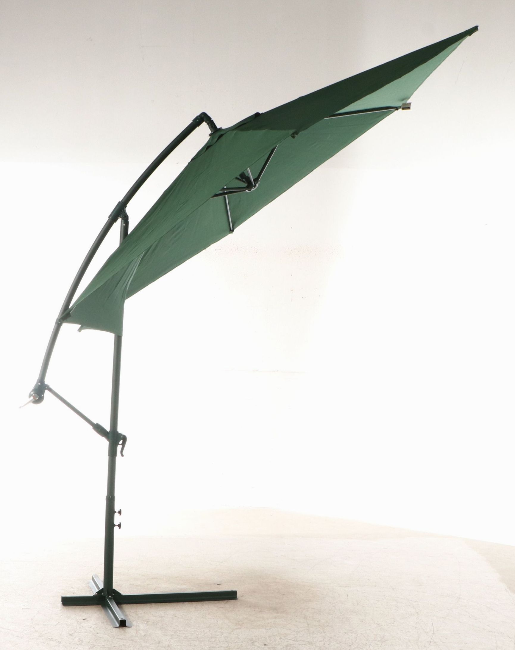 Bond 10' Offset Patio Umbrella with Stand