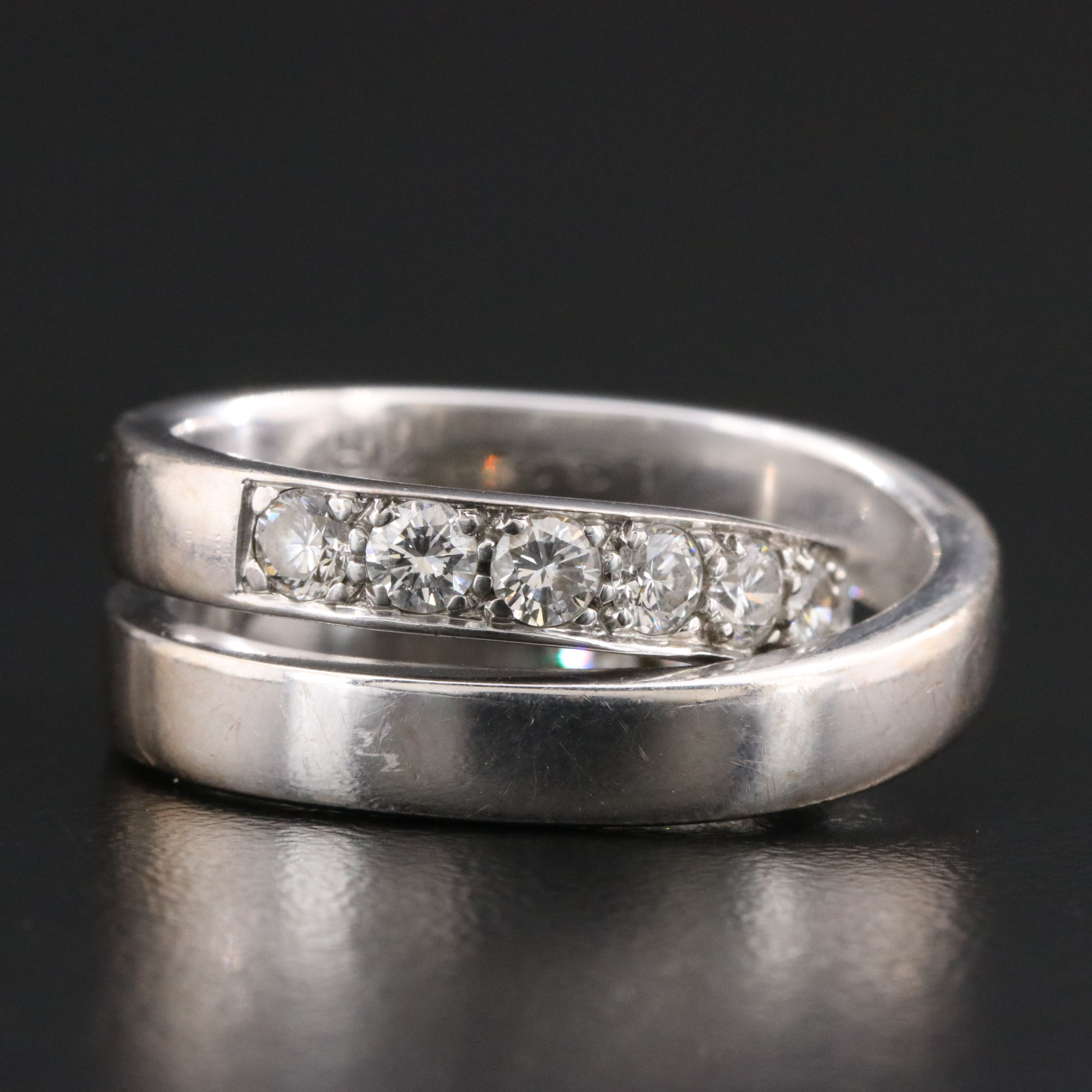 Cartier Nouvelle Vague 18K 1.08 CTW Ring with COA