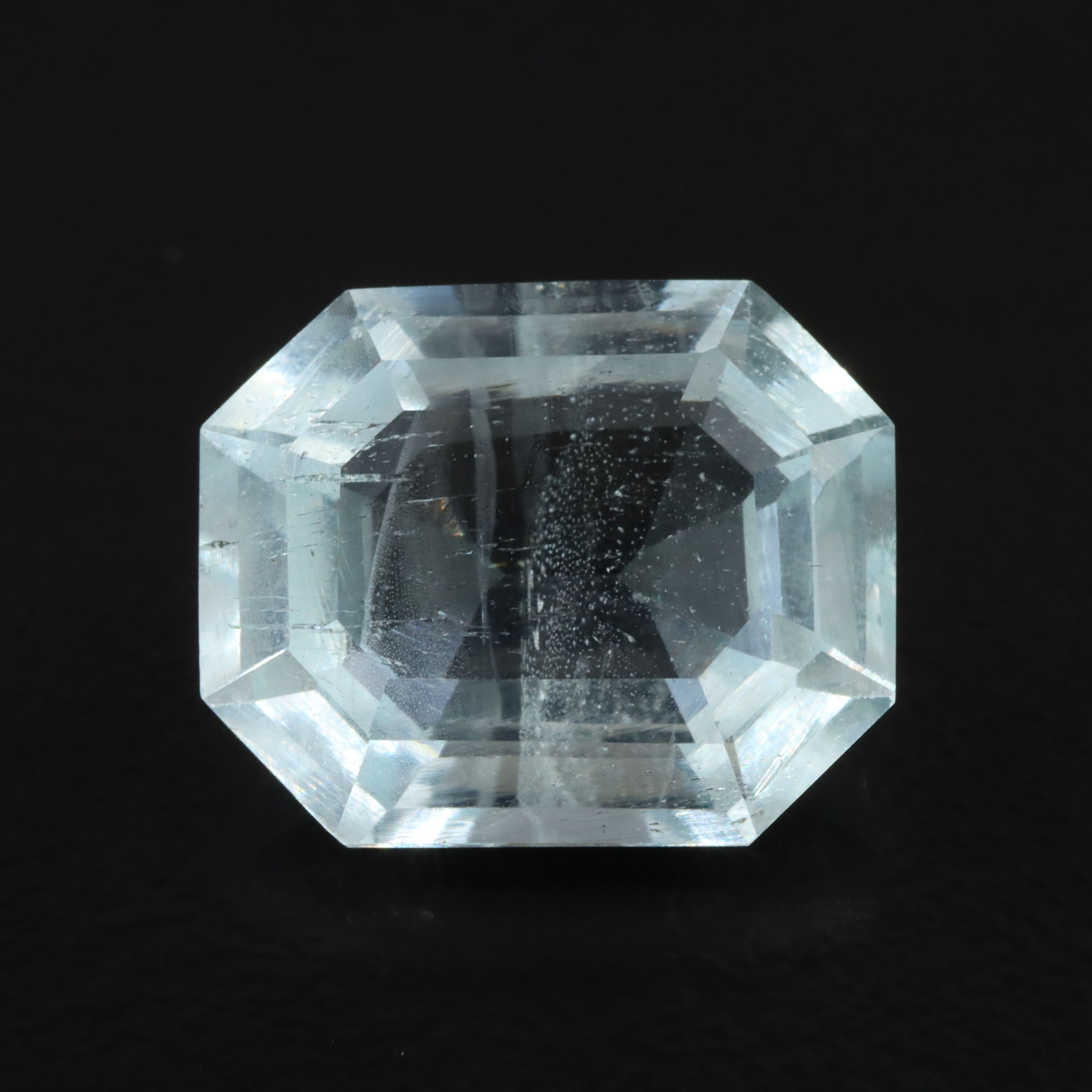 Loose 6.77 CT Aquamarine