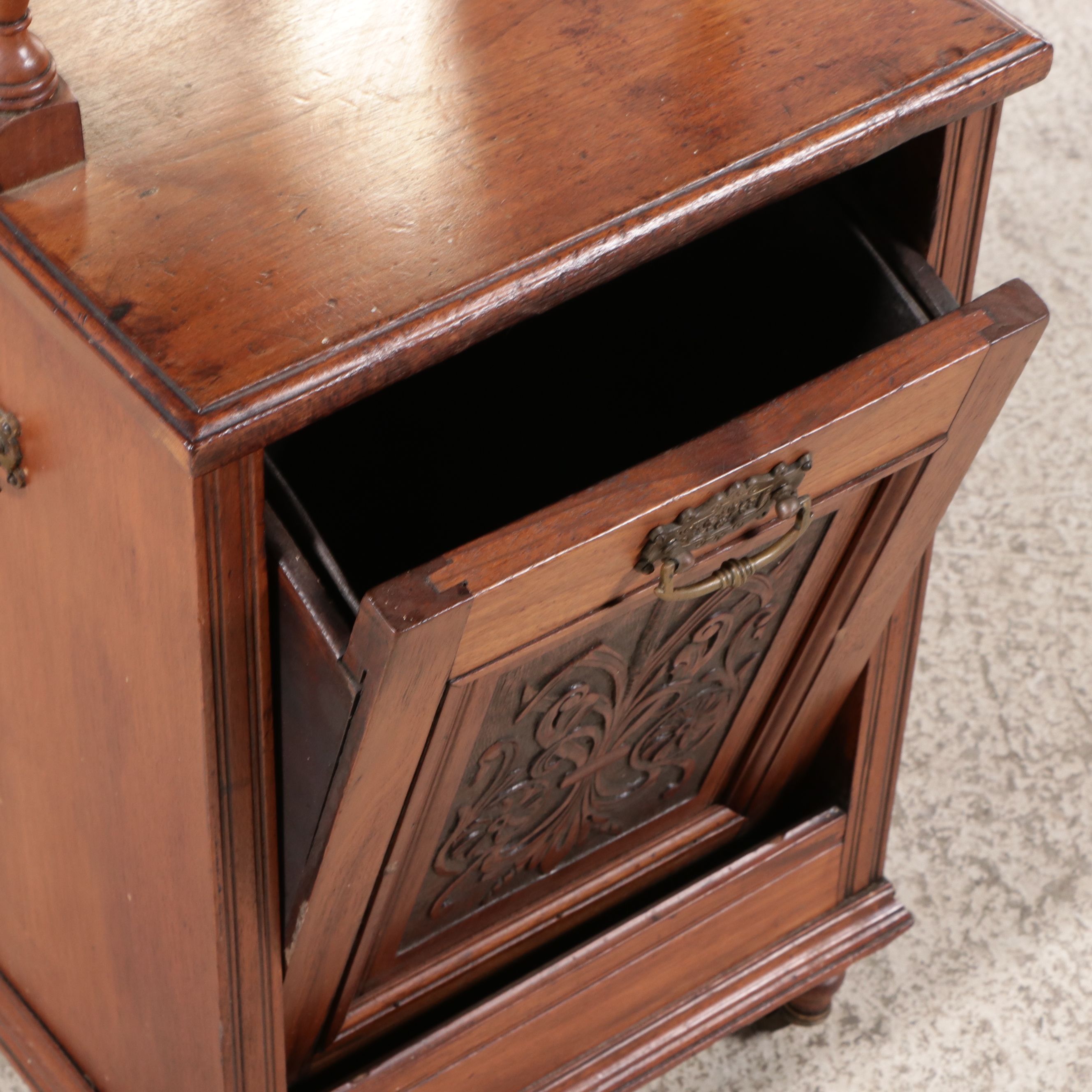 Edwardian Walnut Two-Tiered Fireside Purdonium