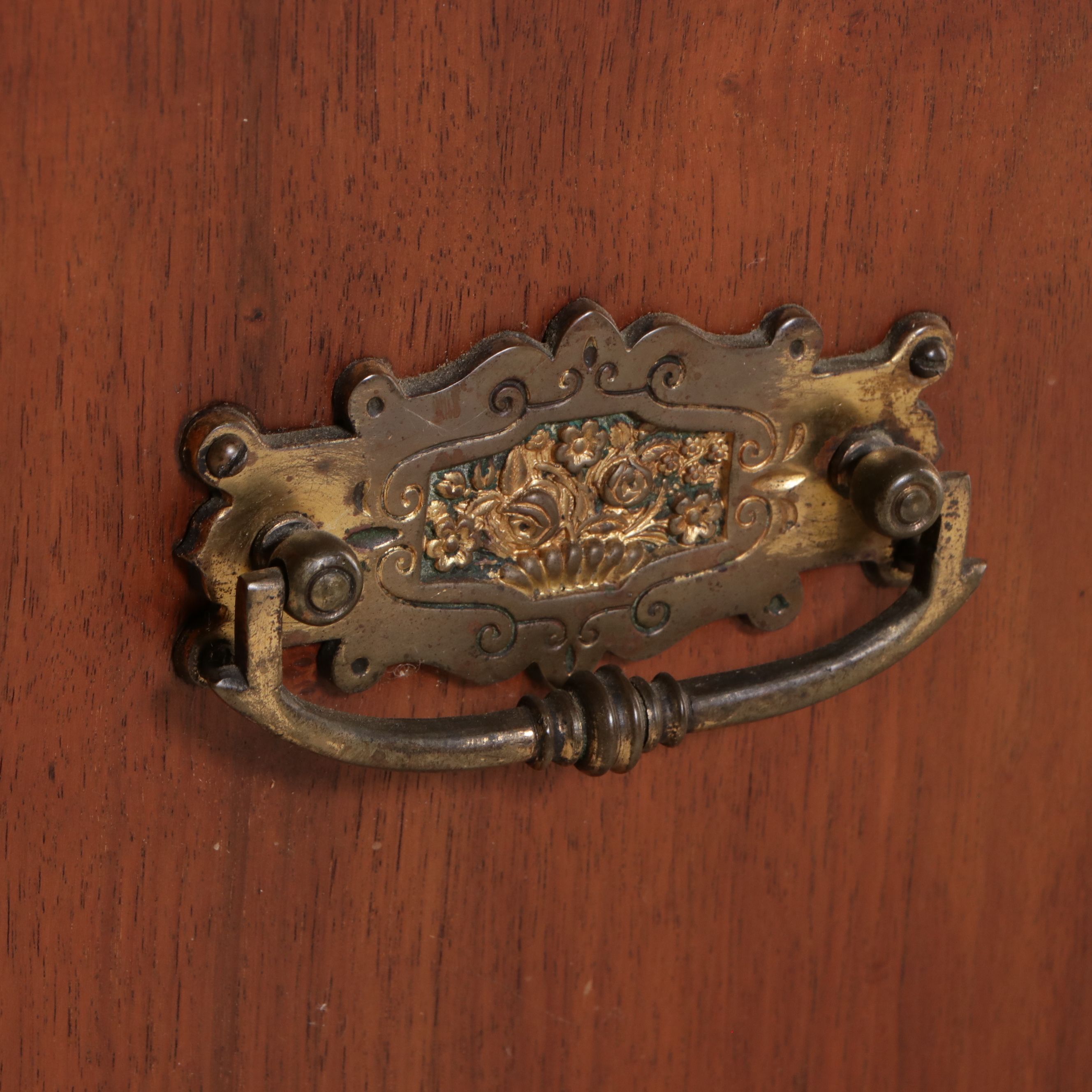 Edwardian Walnut Two-Tiered Fireside Purdonium