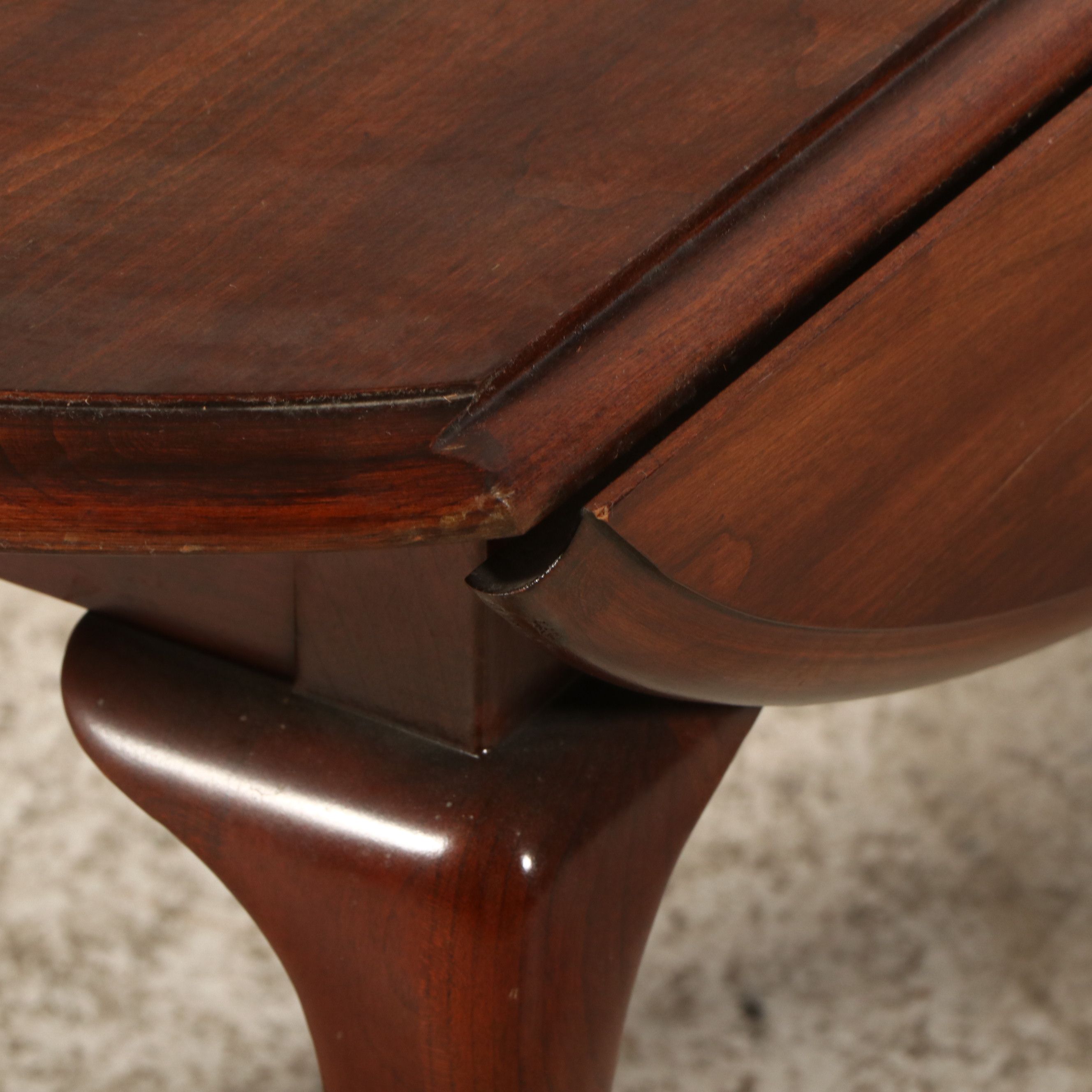 Pennsylvania House Queen Anne Style Cherry Coffee Table