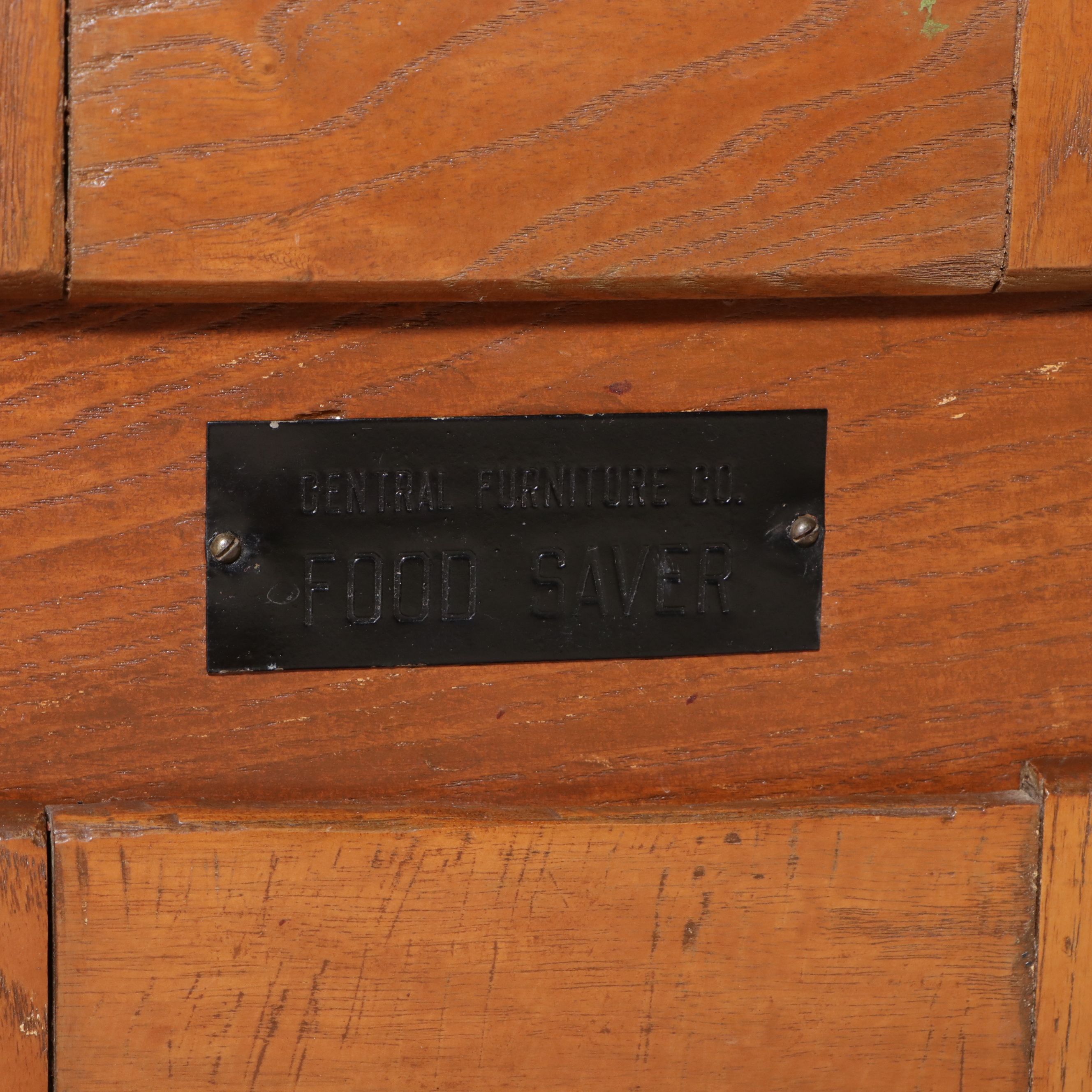 Central Food Co. "Food Saver" Ice Box