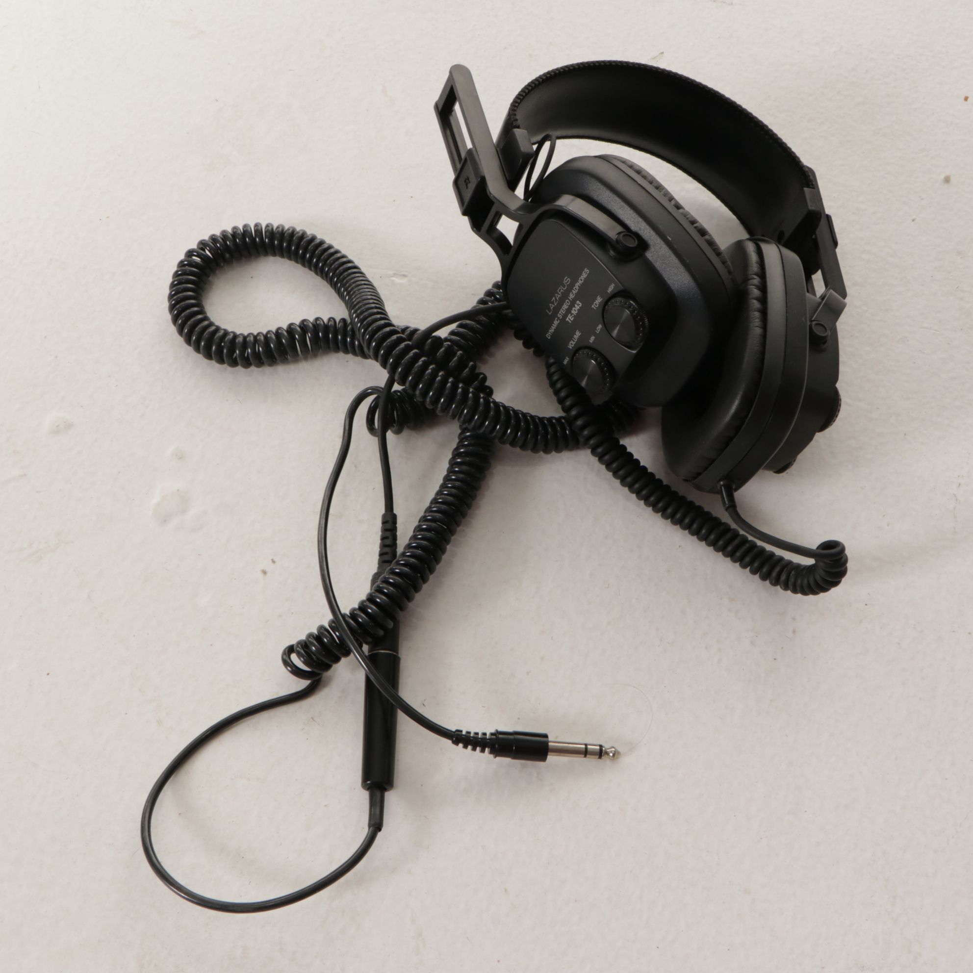 Magnavox Console Stereo System with Radio, Turntable and Records