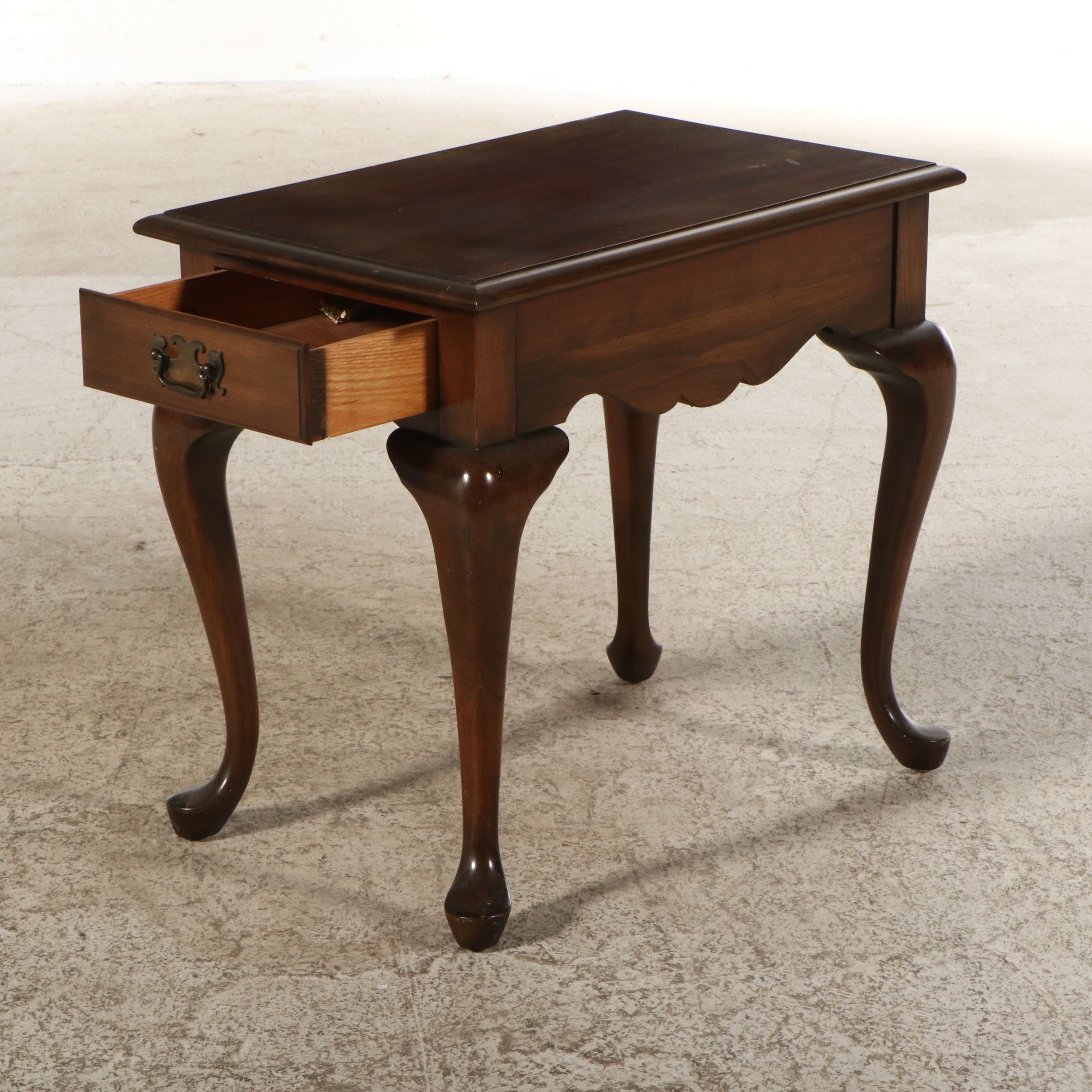 Pennsylvania House Queen Anne Style Walnut Single-Drawer End Table