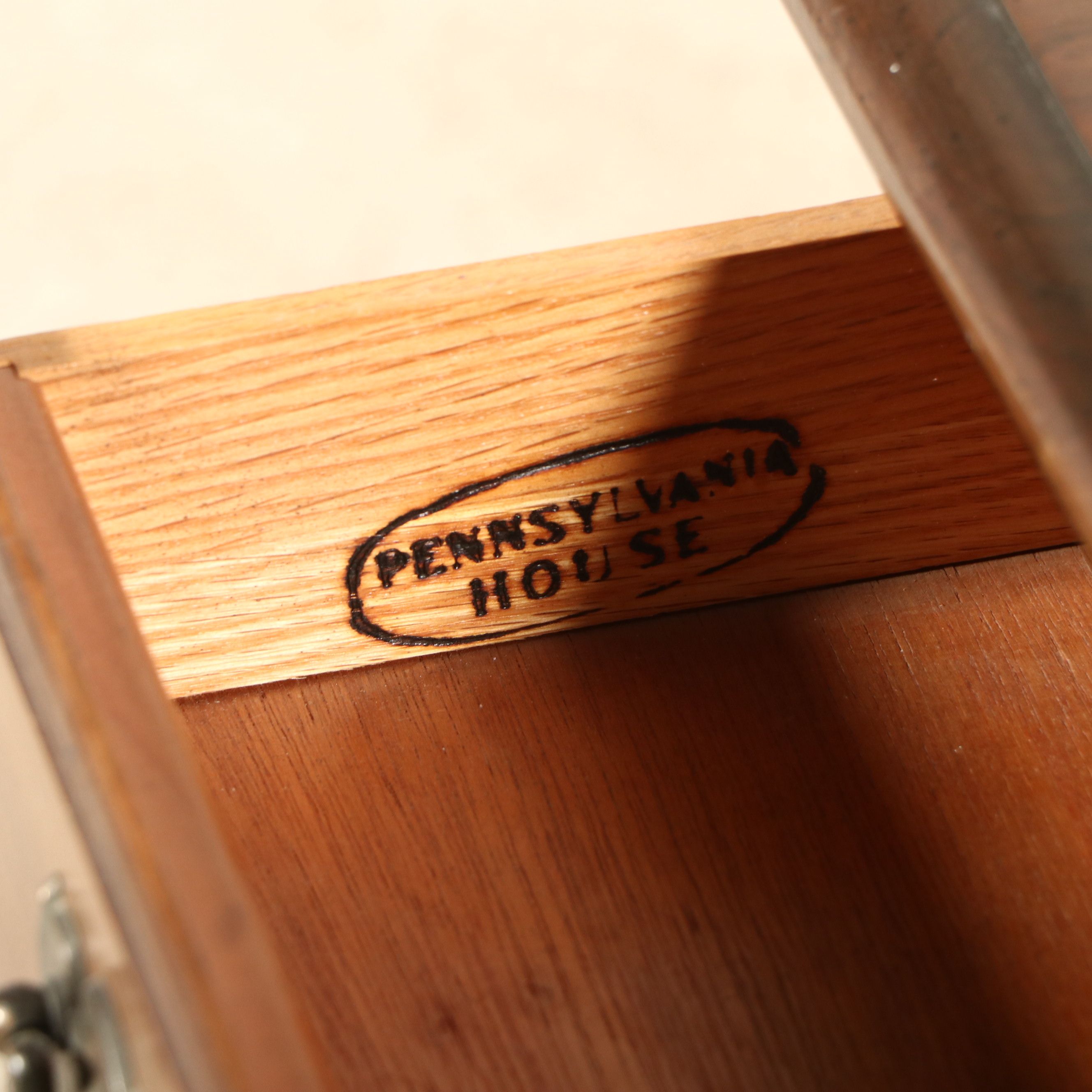 Pennsylvania House Queen Anne Style Walnut Single-Drawer End Table