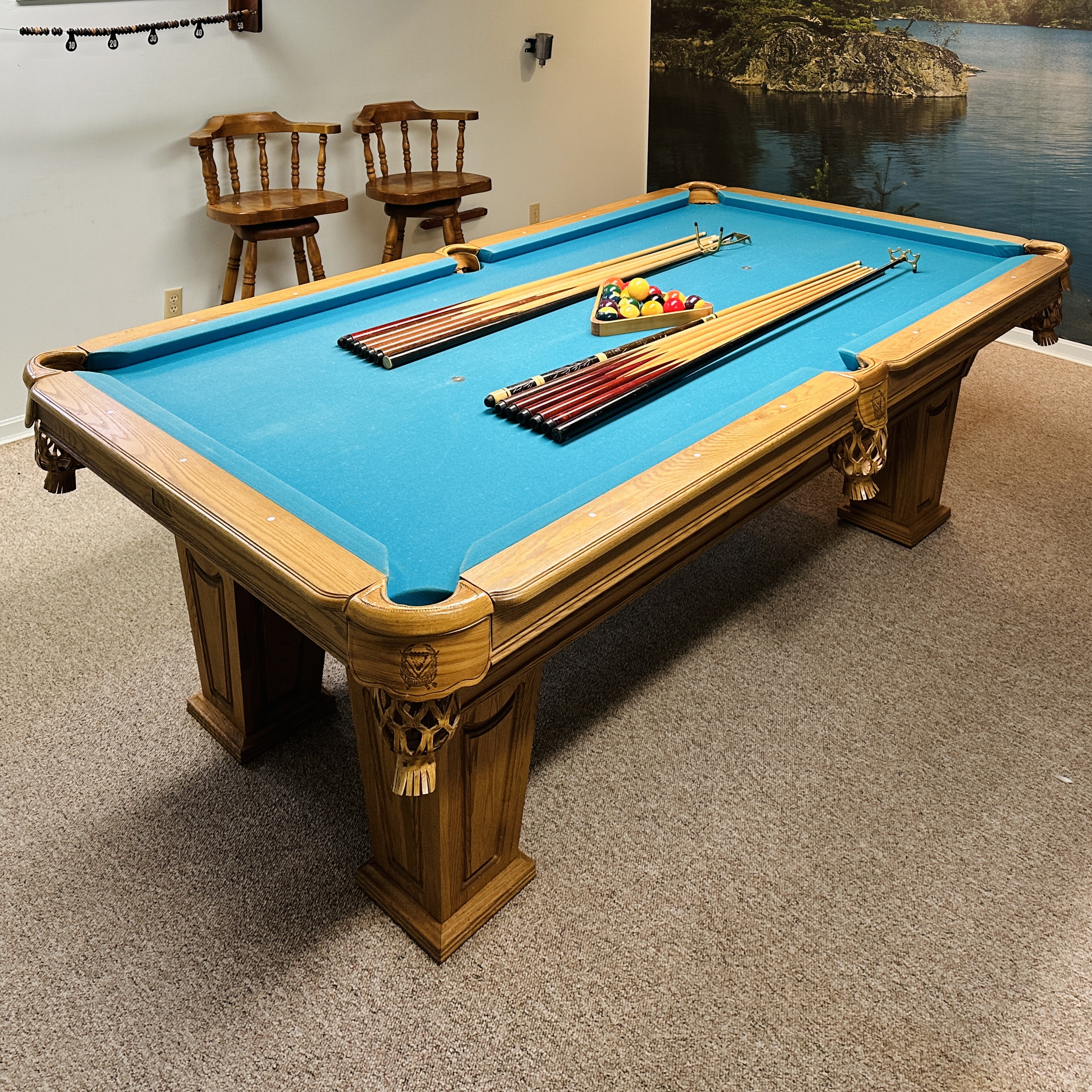 *Custom Pick Up* Oak Billiards Table with Cues and Accessories