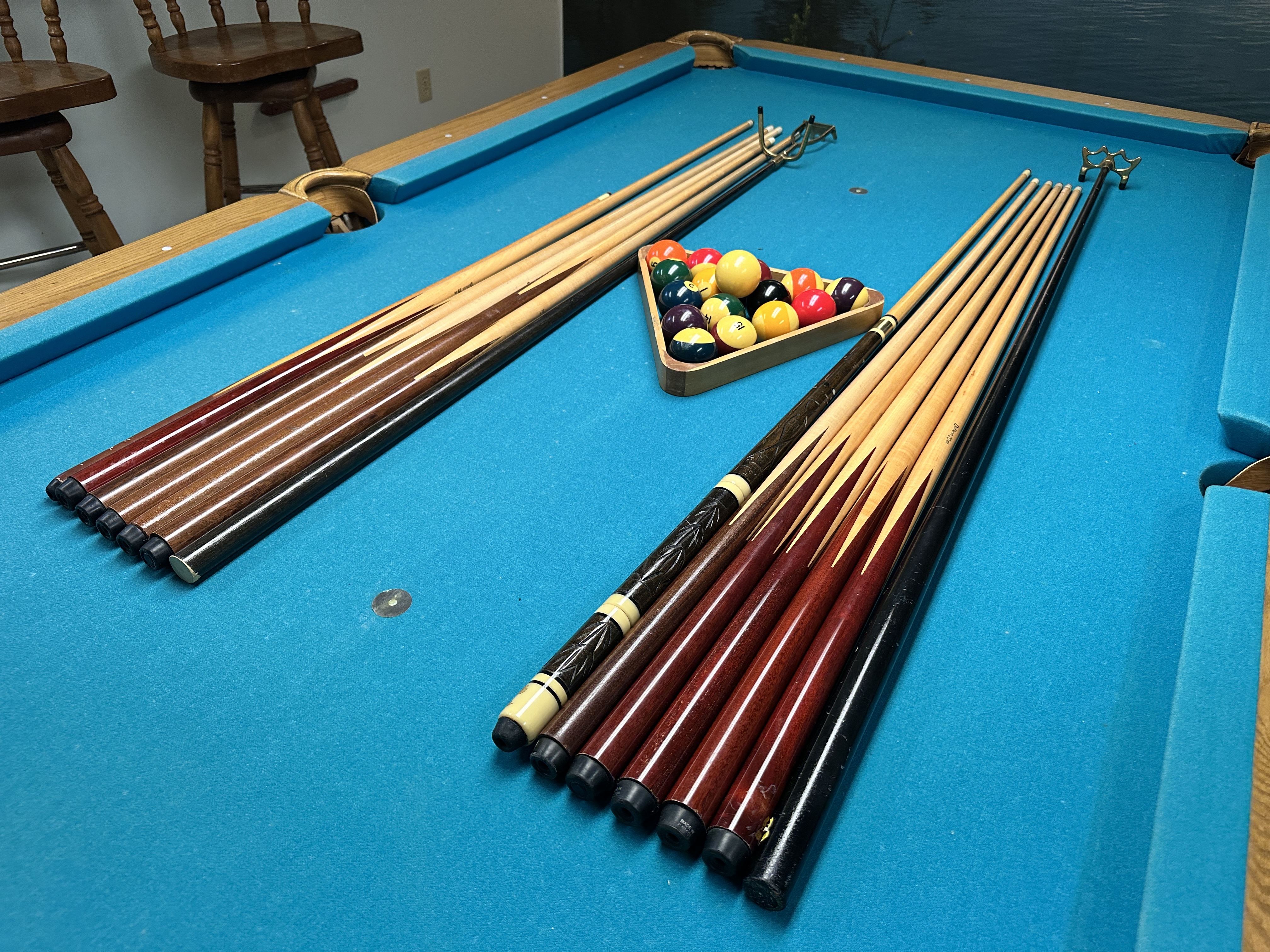 *Custom Pick Up* Oak Billiards Table with Cues and Accessories