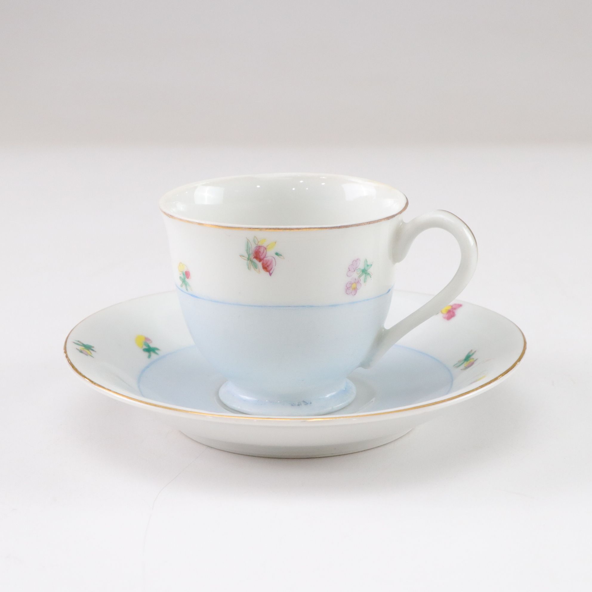 Loose Weave Basket with Goose Eggs & Other Decor