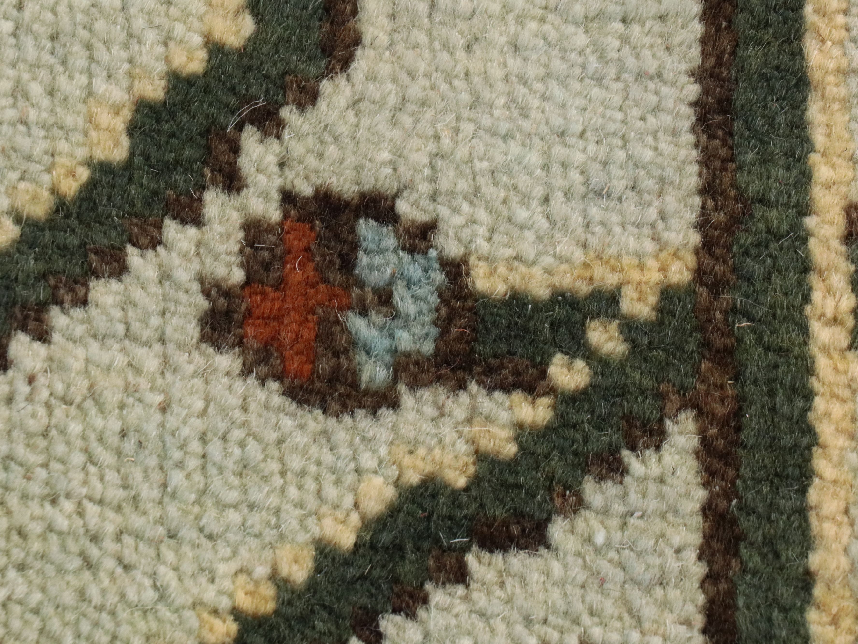 8'11 x 12' Hand-Knotted Indo-Persian Heriz Room-Sized Rug