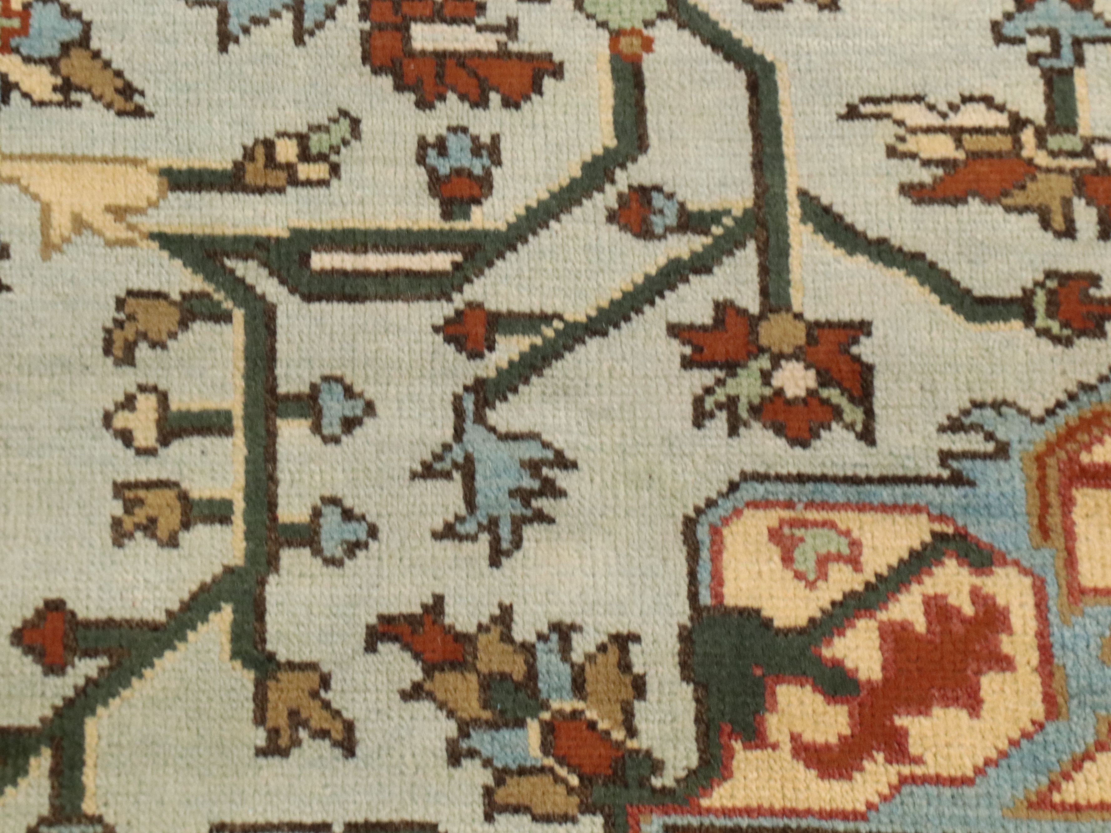 8'11 x 12' Hand-Knotted Indo-Persian Heriz Room-Sized Rug