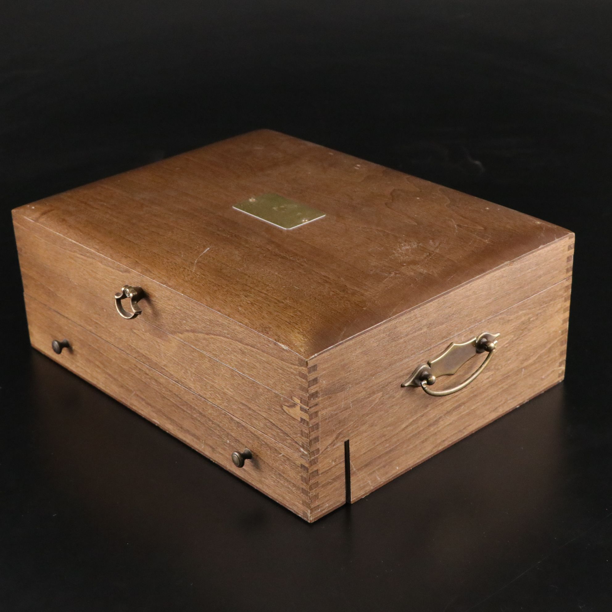 Oneida "Dover" Stainless Flatware Set with Case