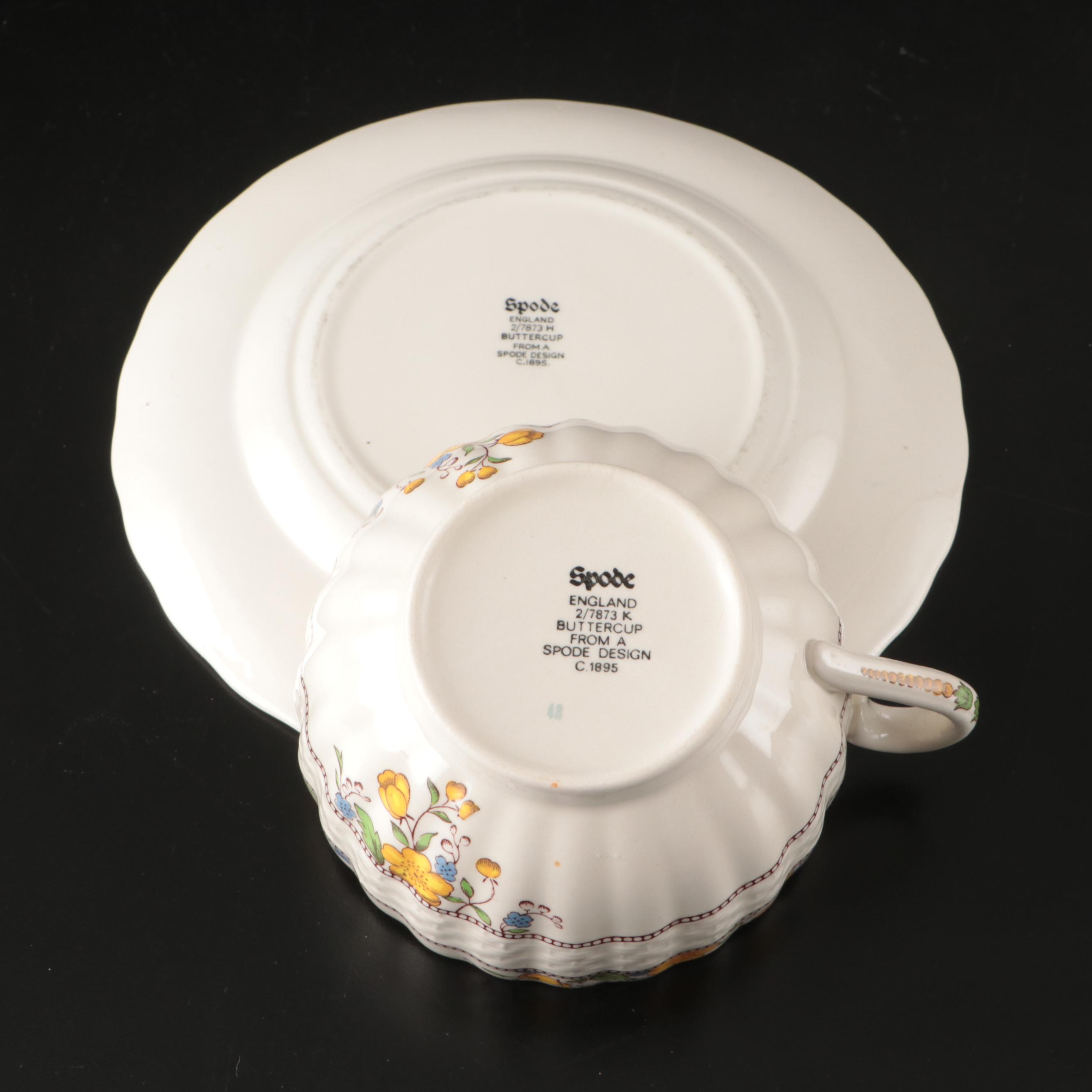 Spode "Buttercup" Porcelain Dinnerware, Mid to Late 20th Century