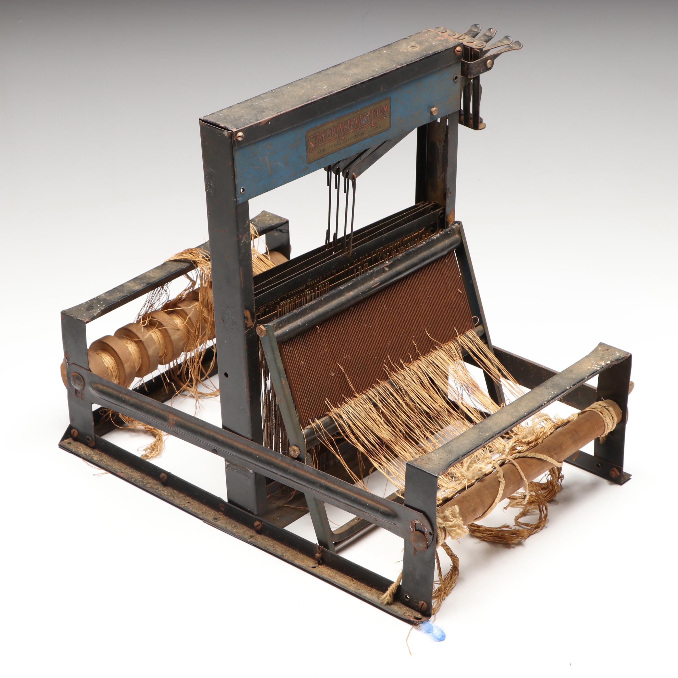 Structo ArtCraft Table Top Weaving Loom