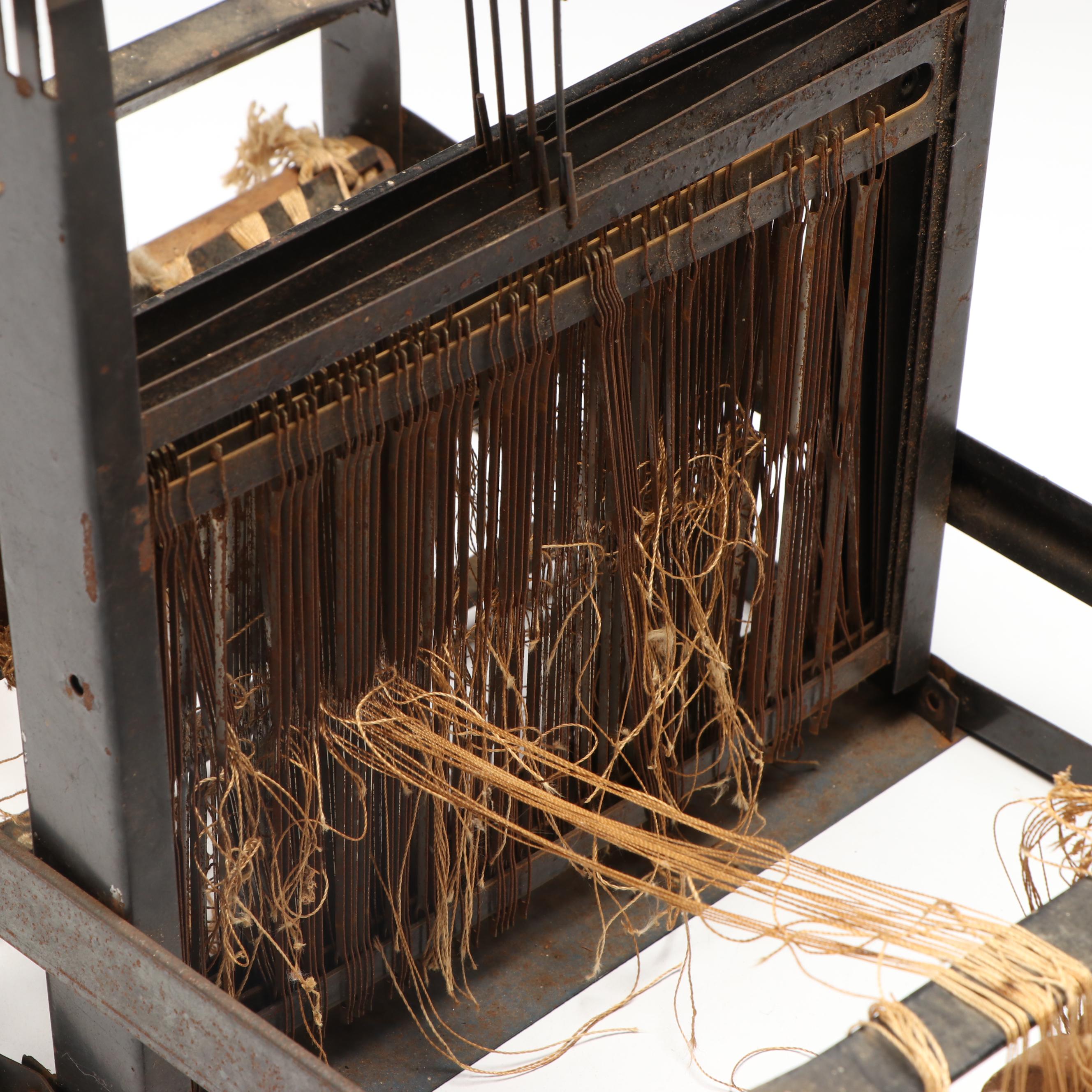 Structo ArtCraft Table Top Weaving Loom