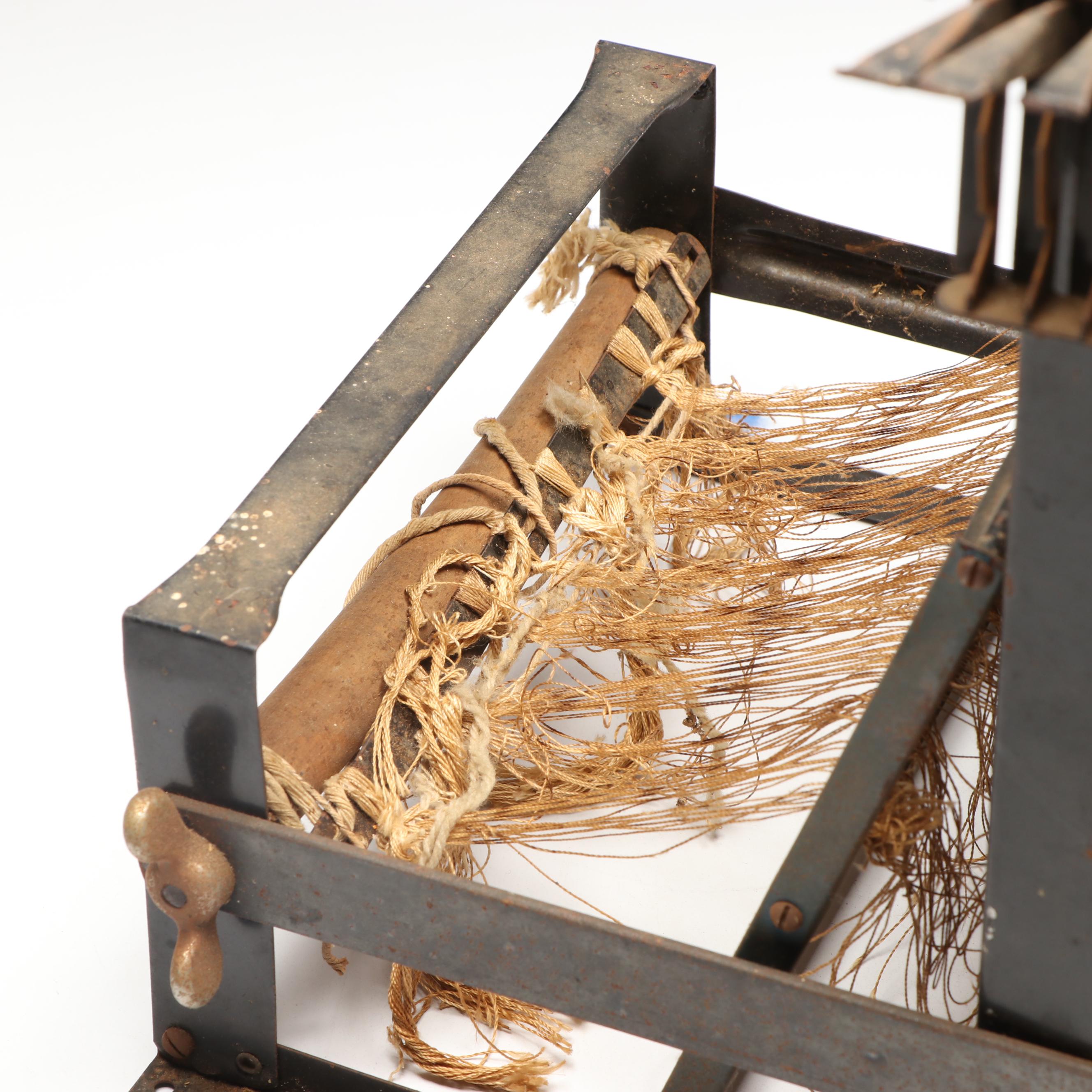 Structo ArtCraft Table Top Weaving Loom