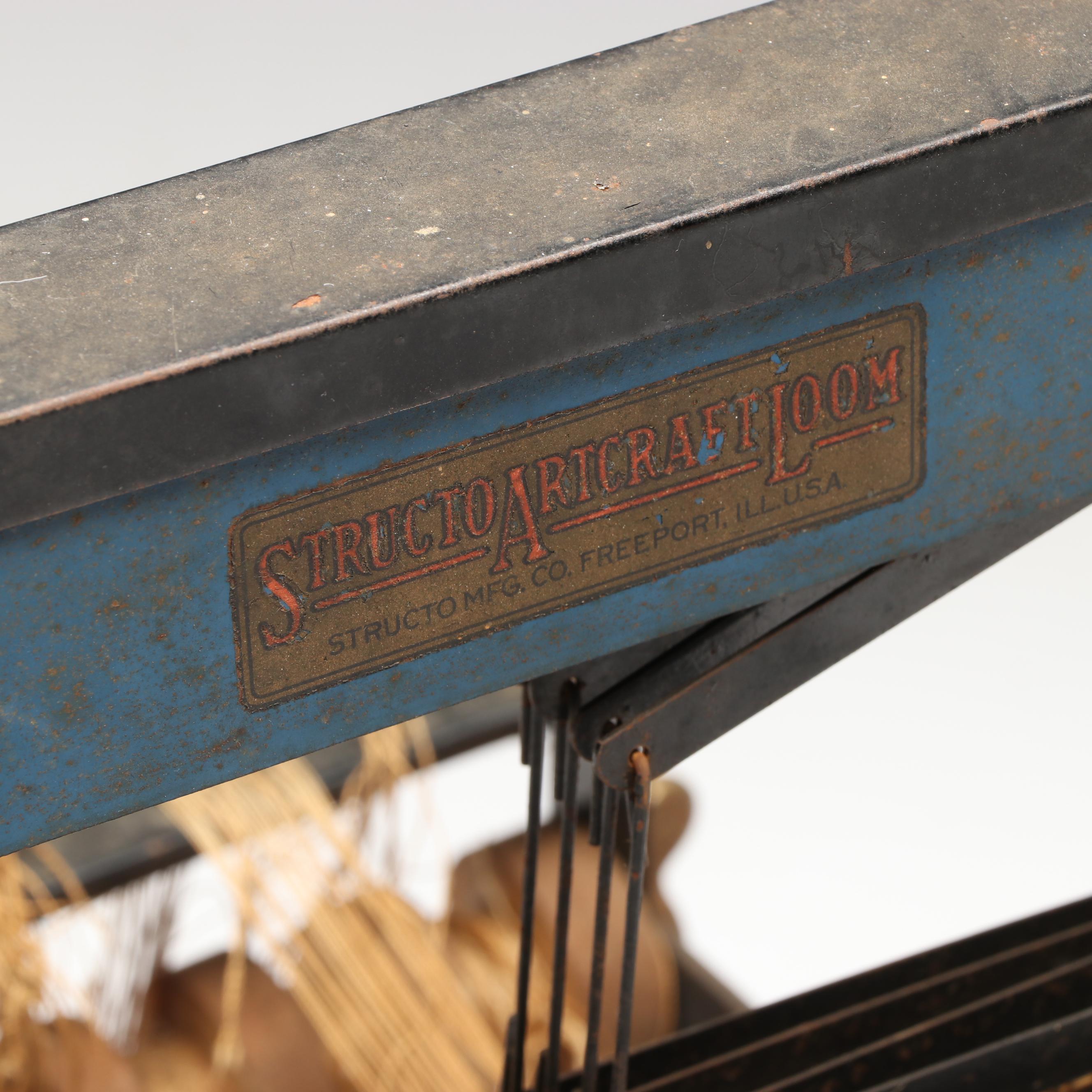 Structo ArtCraft Table Top Weaving Loom