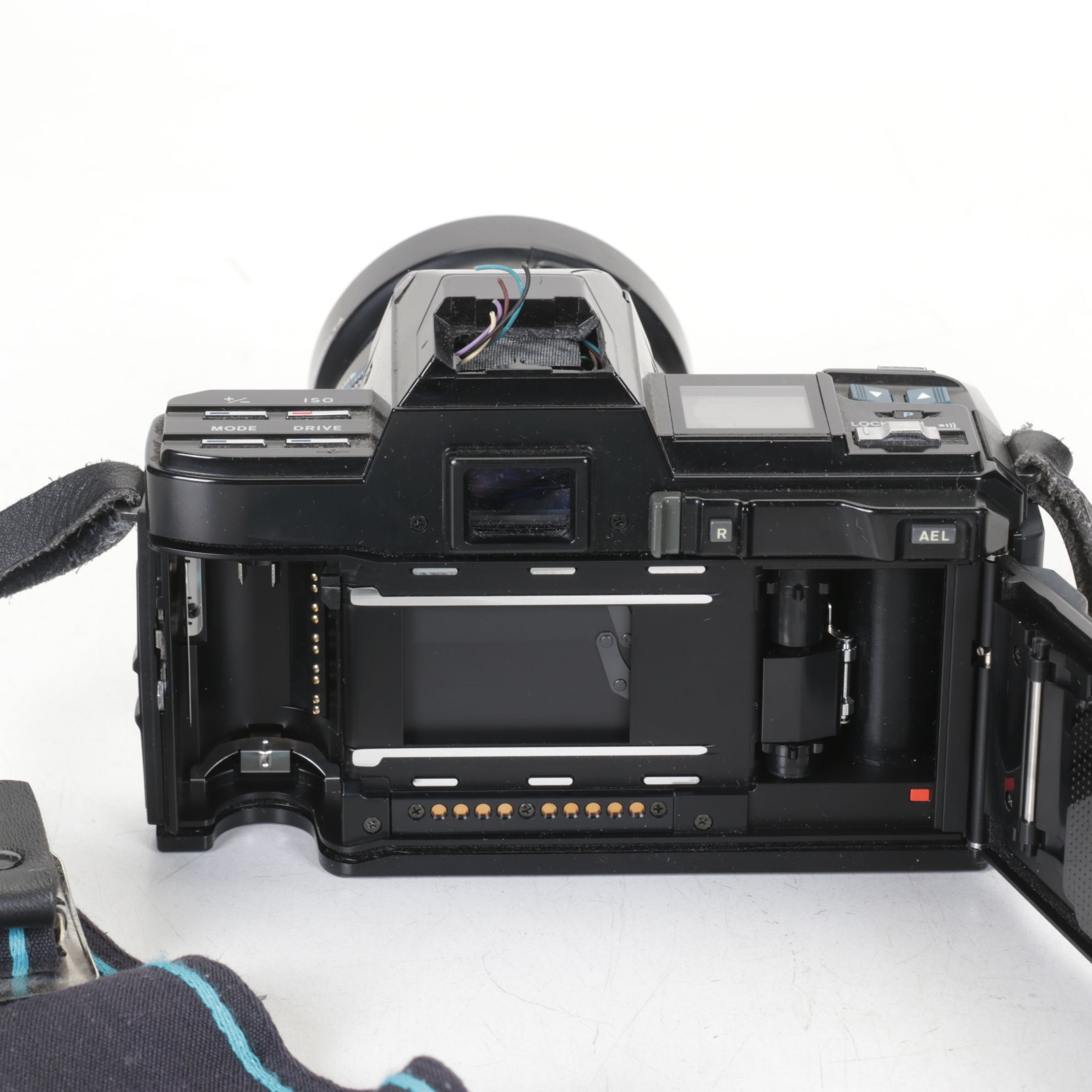 Minolta Maxxum 7000 35mm Camera with Accessories & Bag