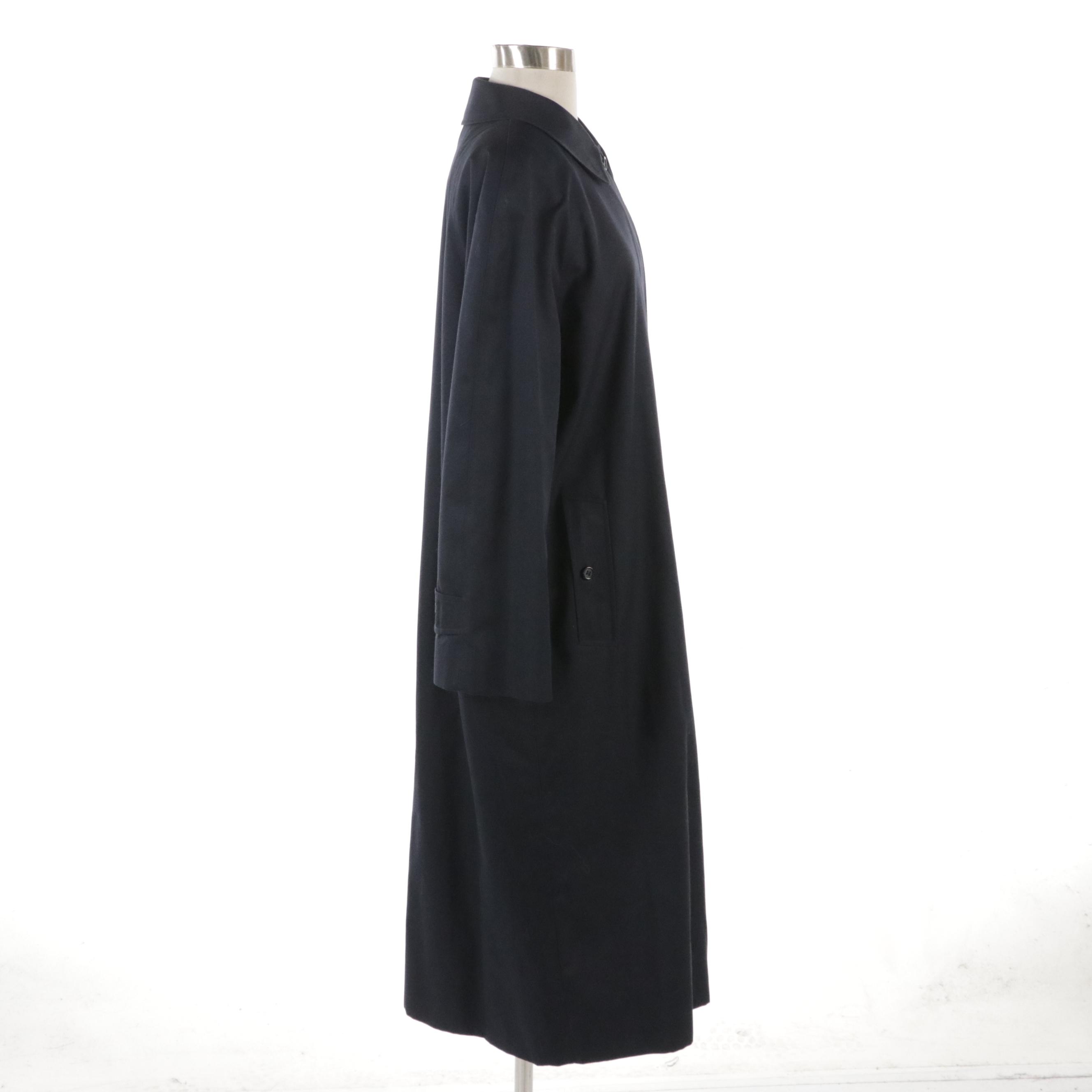 Burberrys Navy Blue Gabardine Single-Breasted Trench Coat with Plaid Lining
