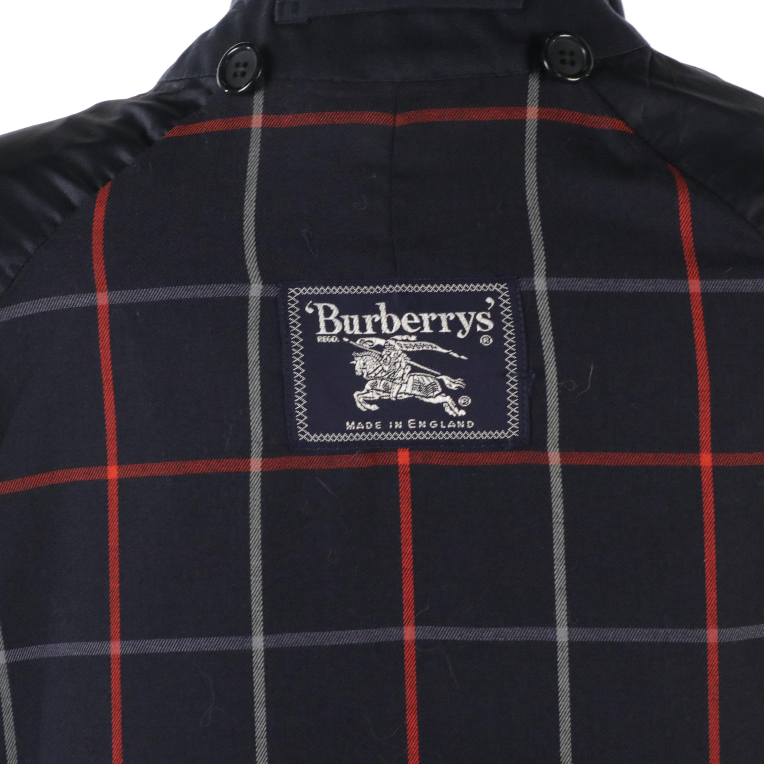 Burberrys Navy Blue Gabardine Single-Breasted Trench Coat with Plaid Lining