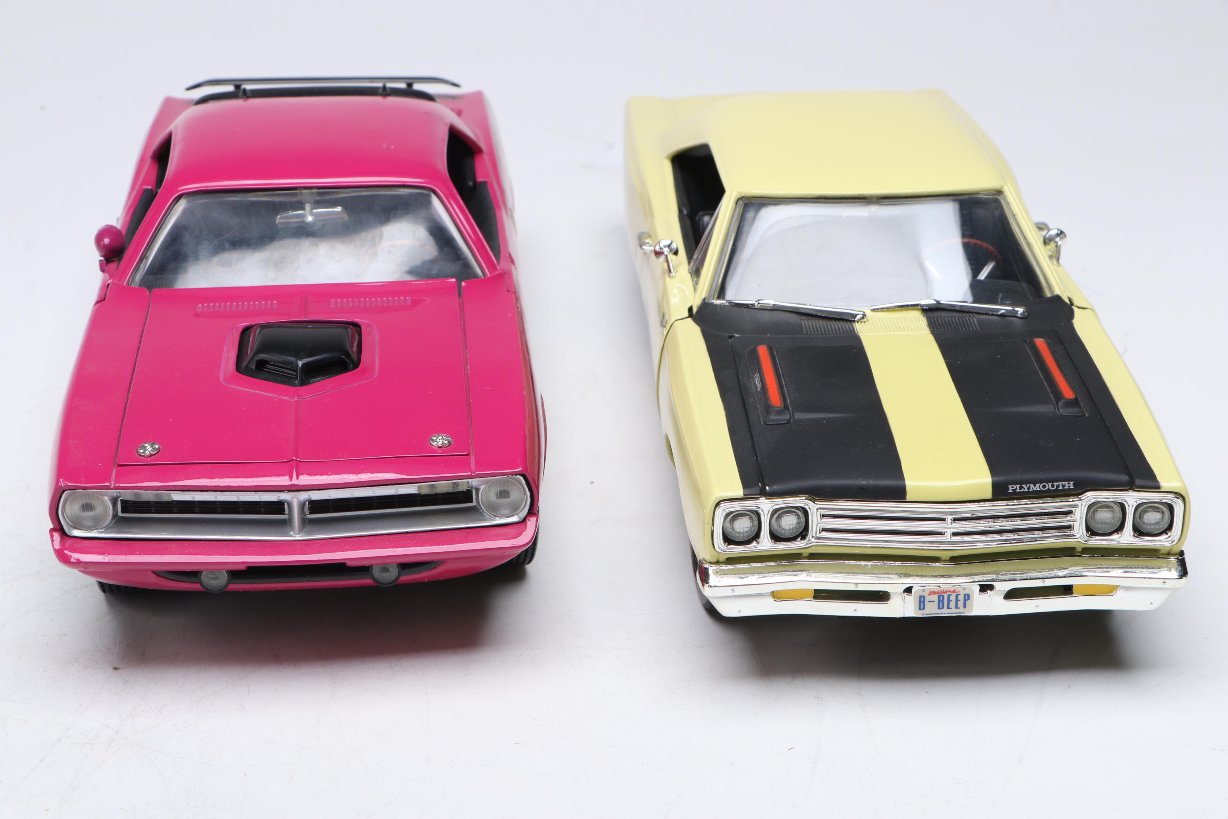 Jeep Grand Cherokee, 1957 Chrysler, and Other Scale Model Diecast Cars