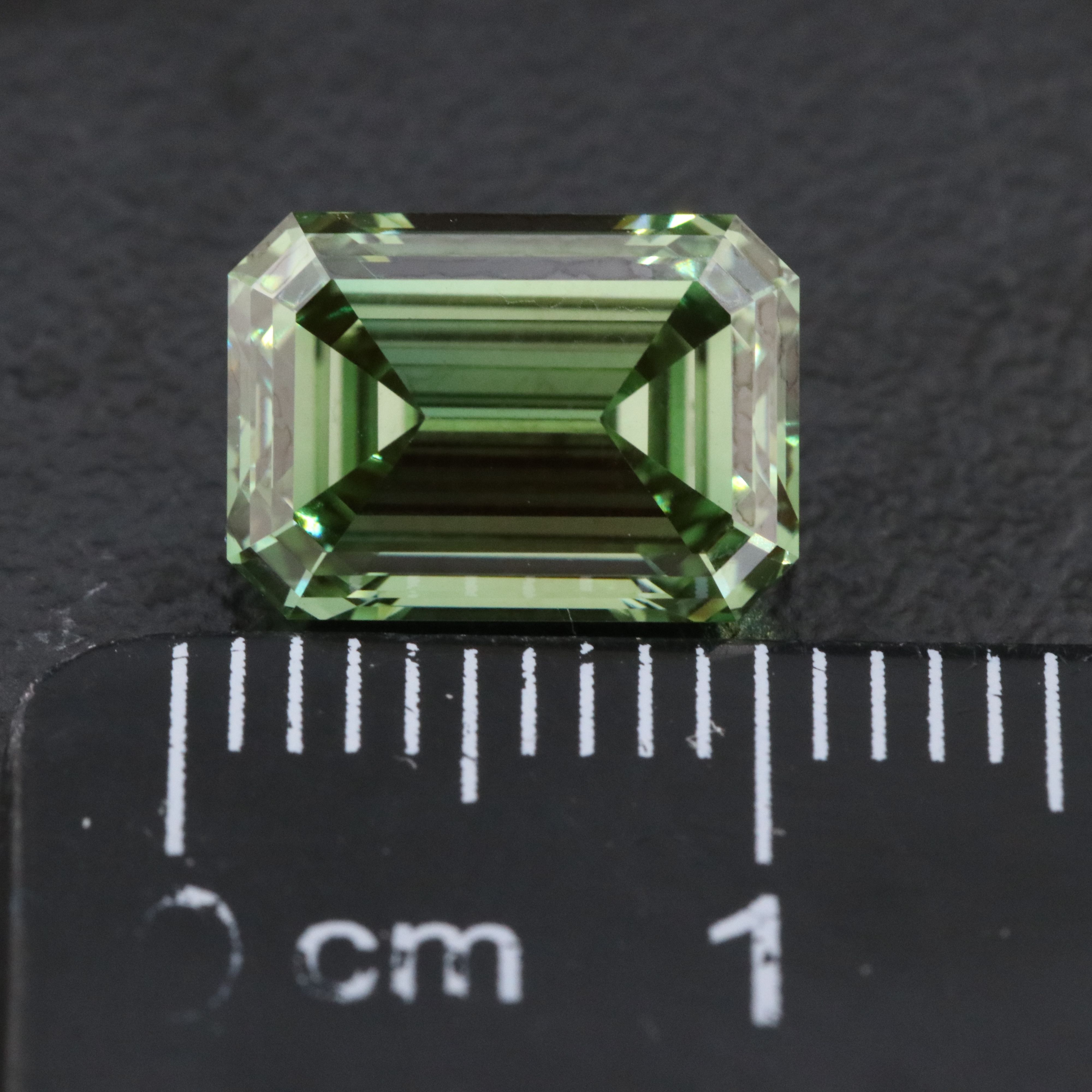 Loose 3.12 CT Lab Grown Fancy Green Diamond with IGI Report
