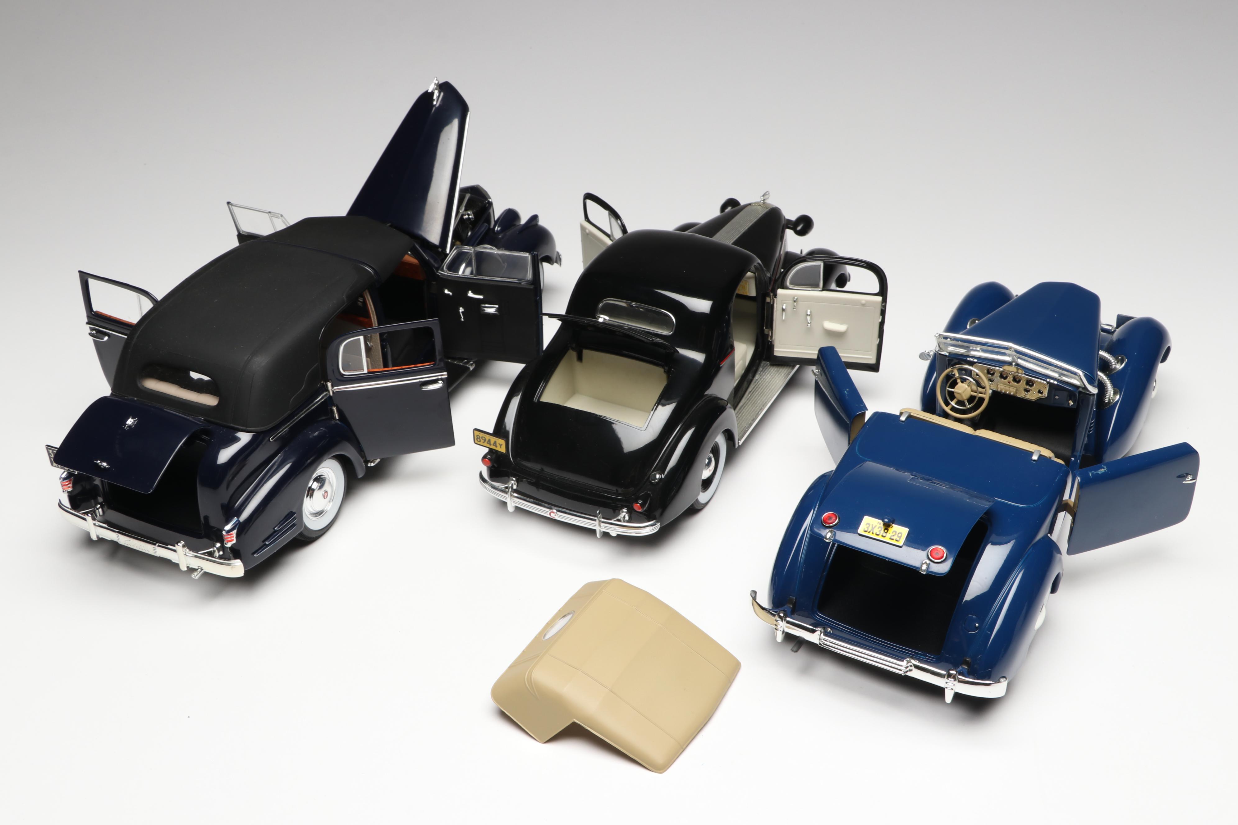 Signature 1936 Pontiac Deluxe and Other Diecast Cars