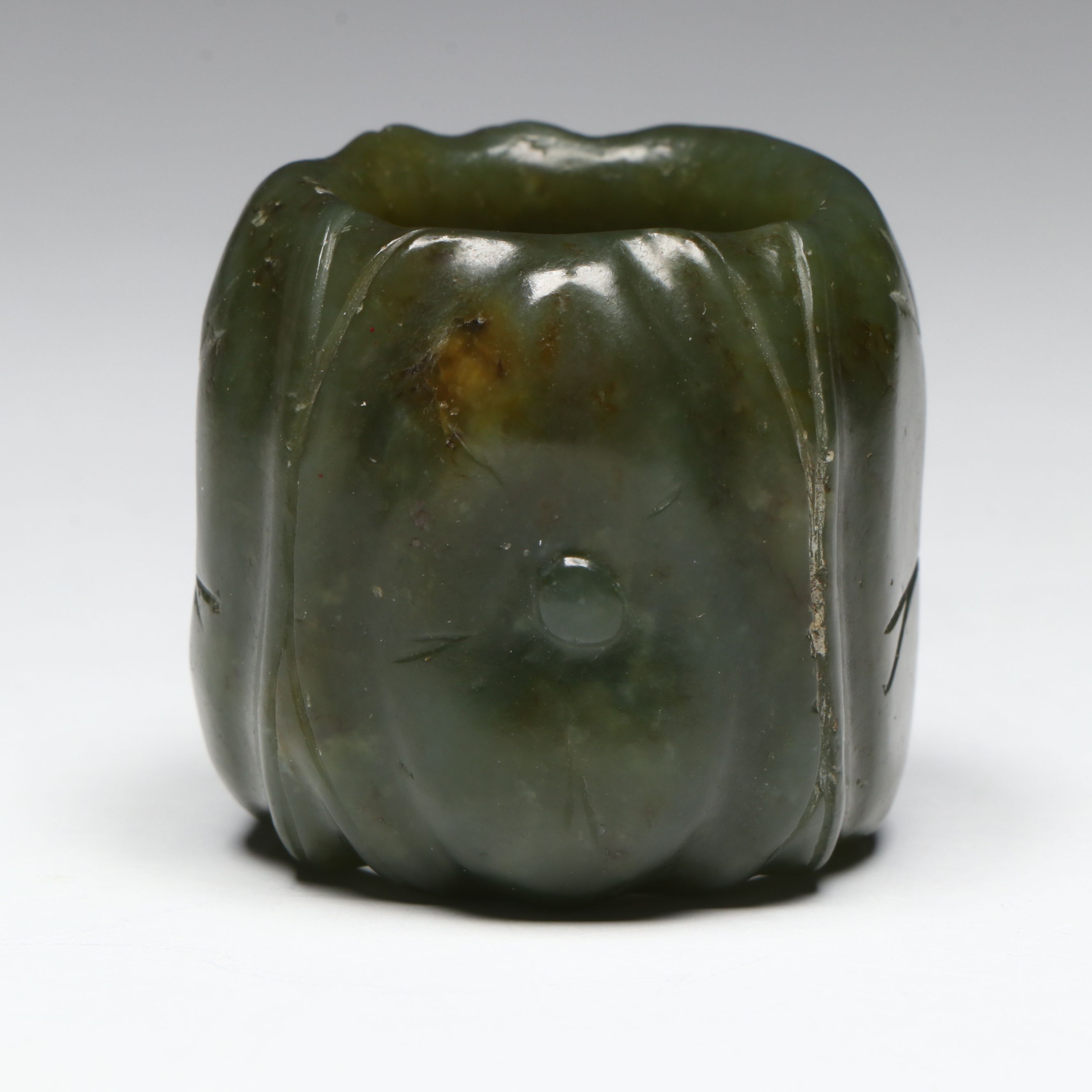 Chinese Carved Serpentine Archer's Ring