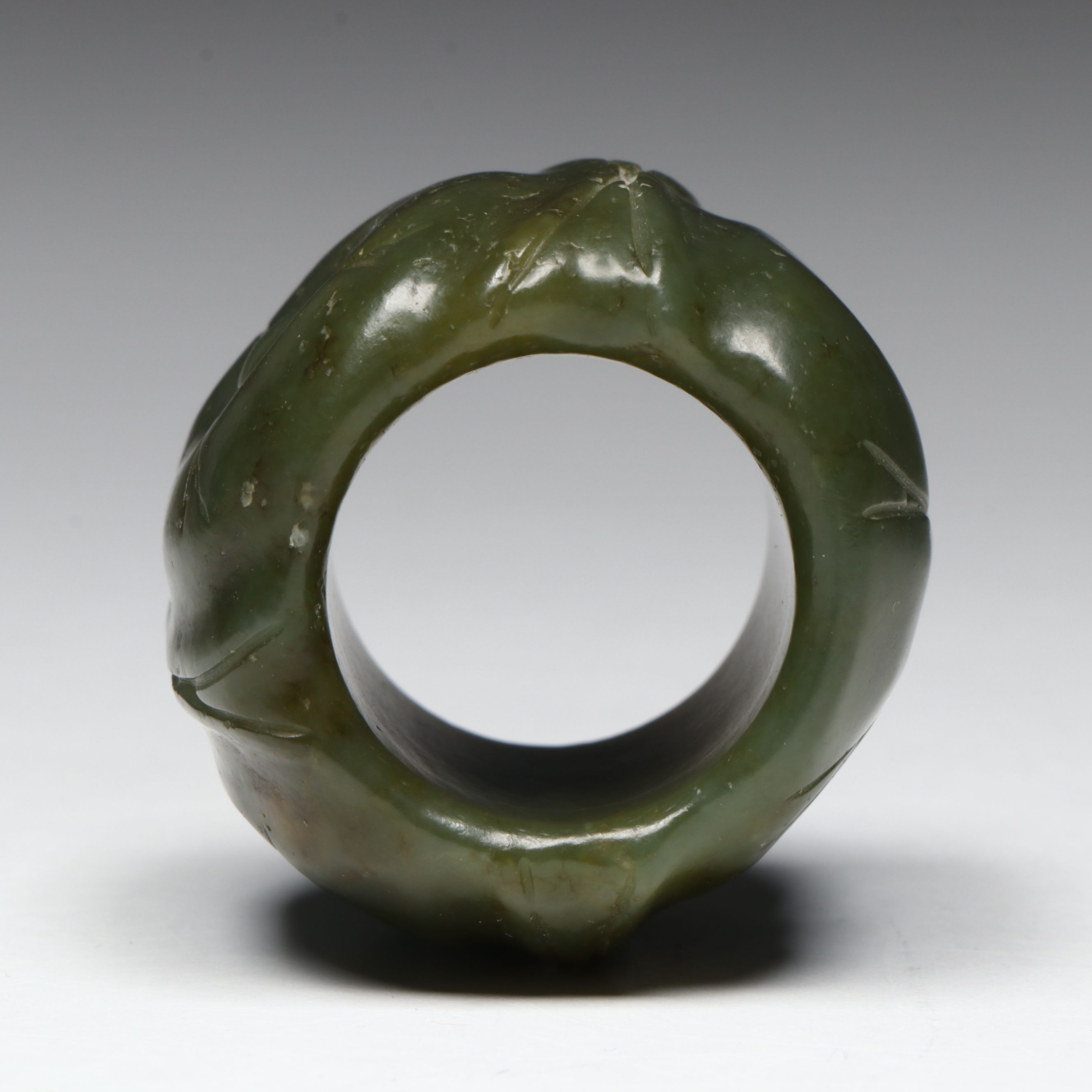 Chinese Carved Serpentine Archer's Ring