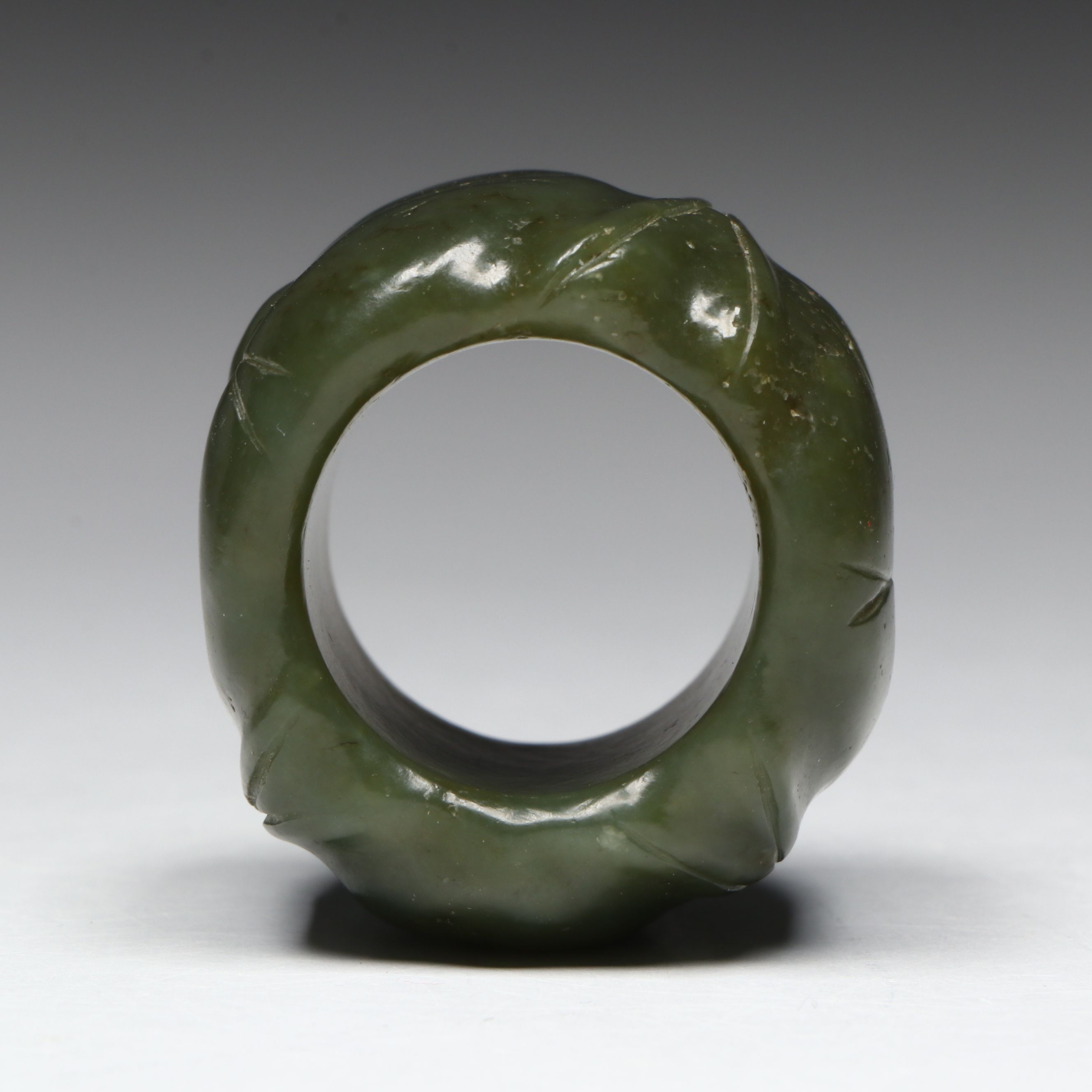 Chinese Carved Serpentine Archer's Ring