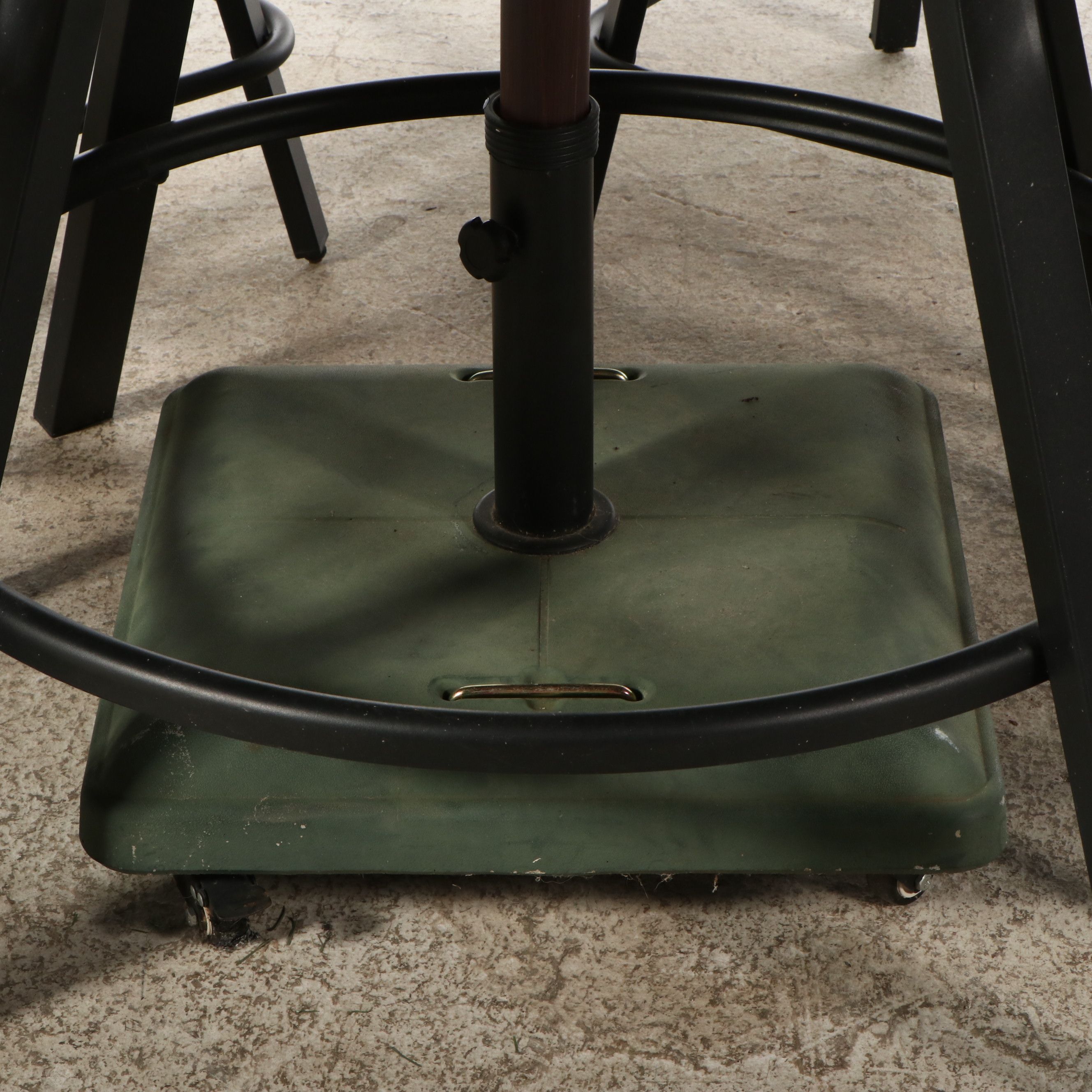 Metal High-Top Patio Table with Four Chairs and Umbrella