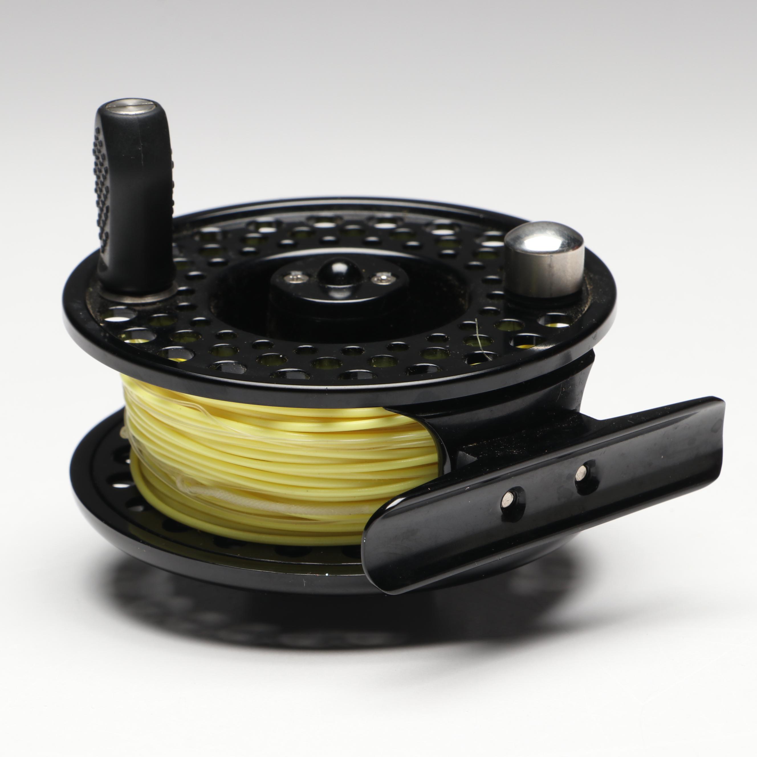 Orvis Battenkill Mark IV Fly Reel with Leather Shell Pouch and More Accessories