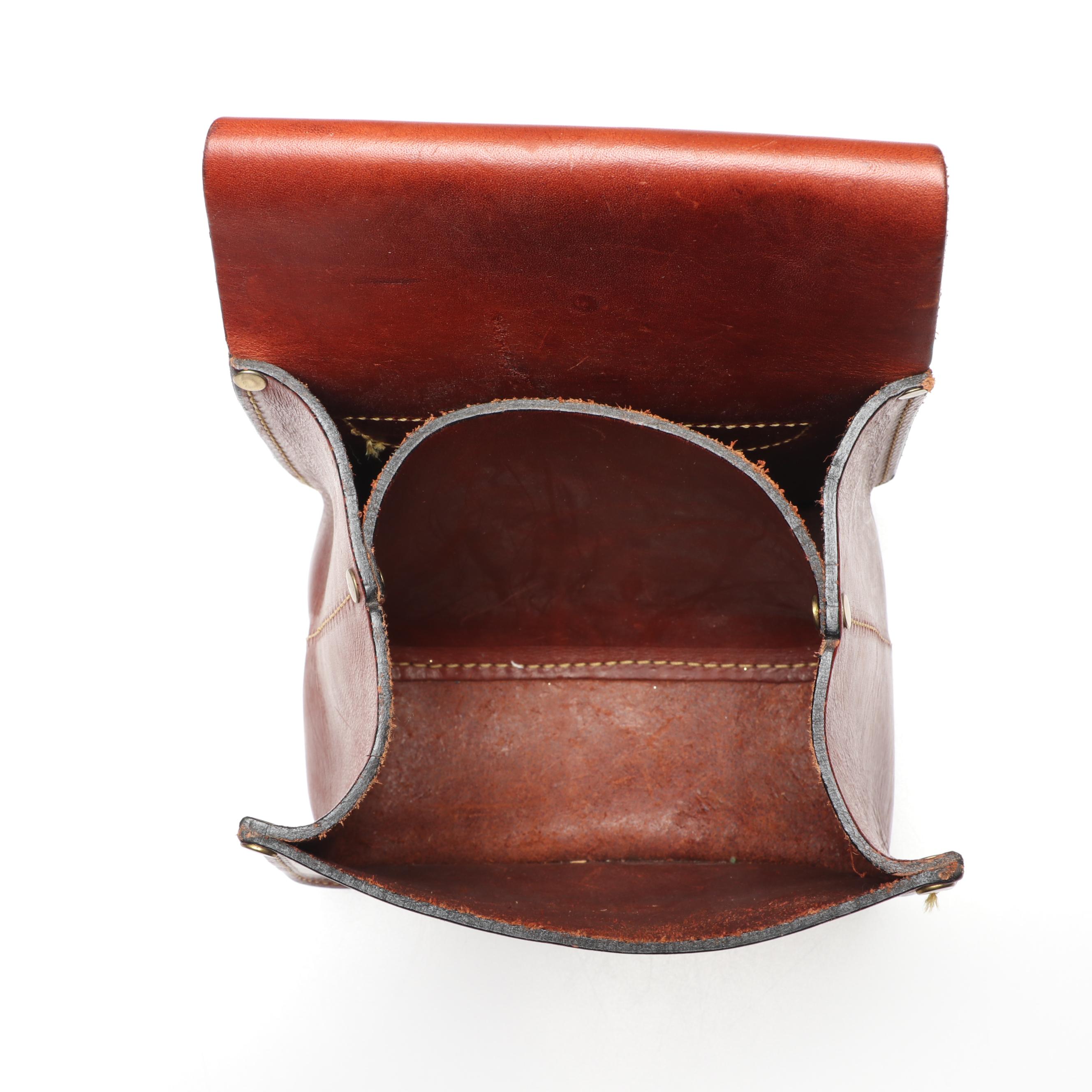 Orvis Battenkill Mark IV Fly Reel with Leather Shell Pouch and More Accessories