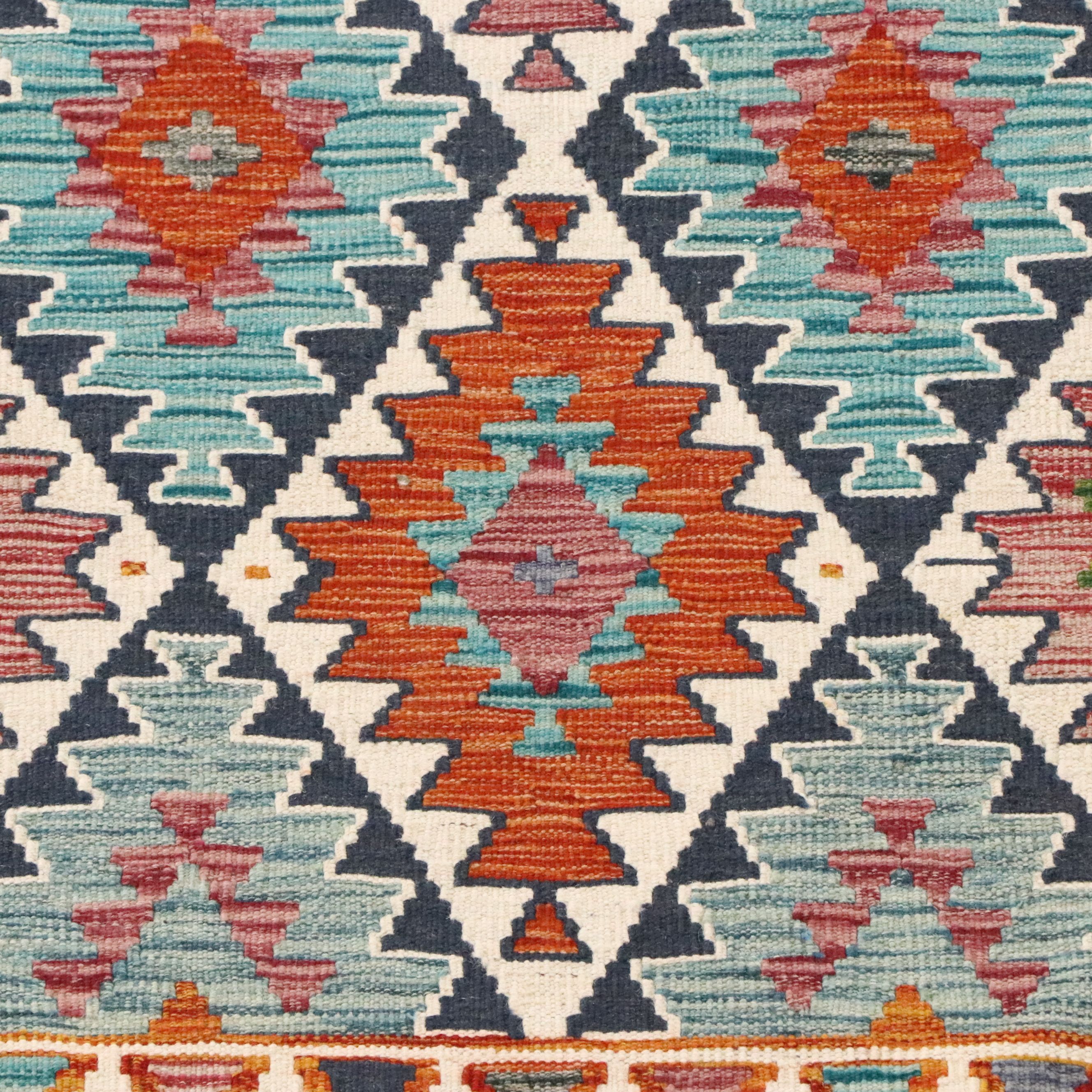 2'9 x 15'10 Handwoven Pakistani Kilim Carpet Runner