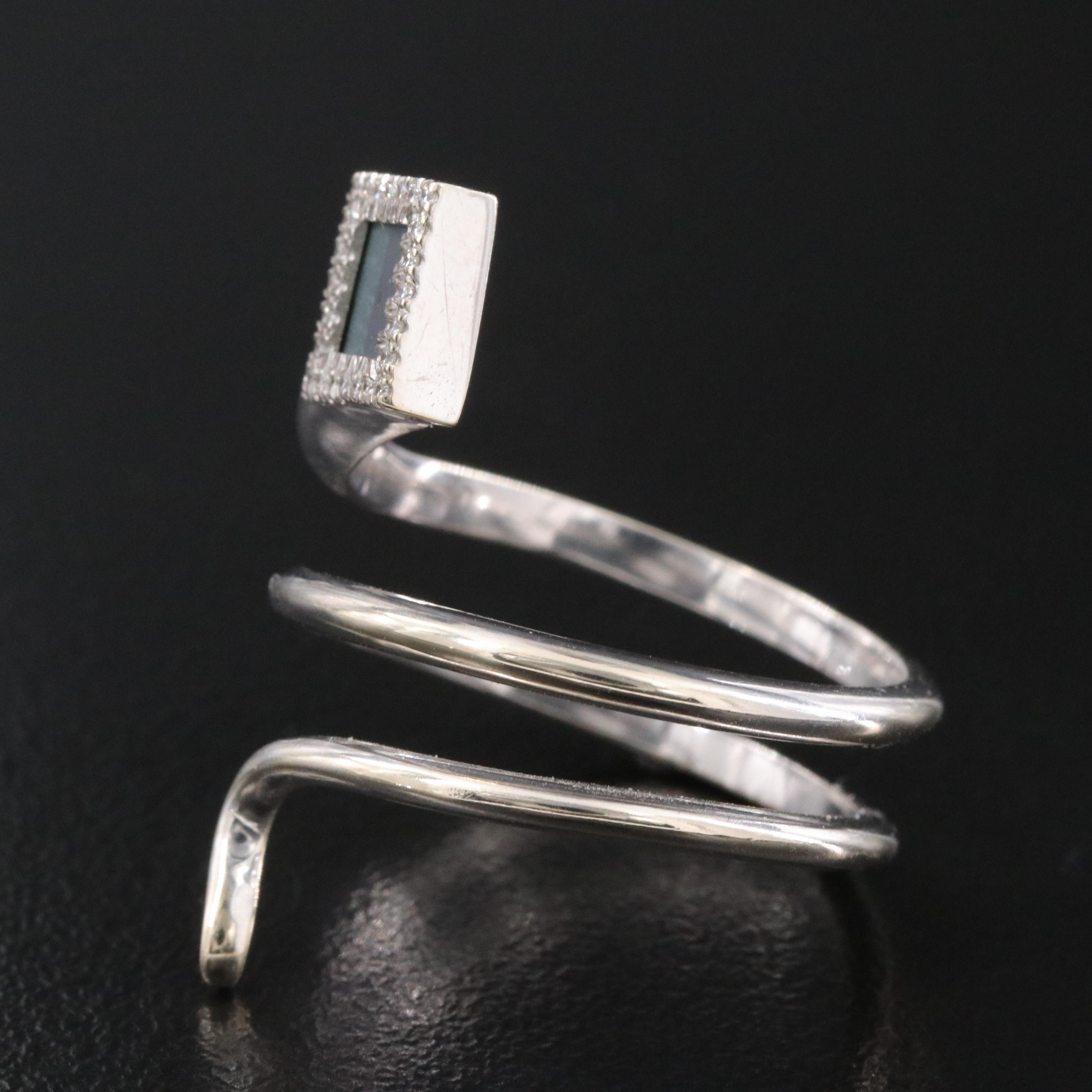 Tanaor 14K Diamond and Nano Bible Chip Reflection Ring