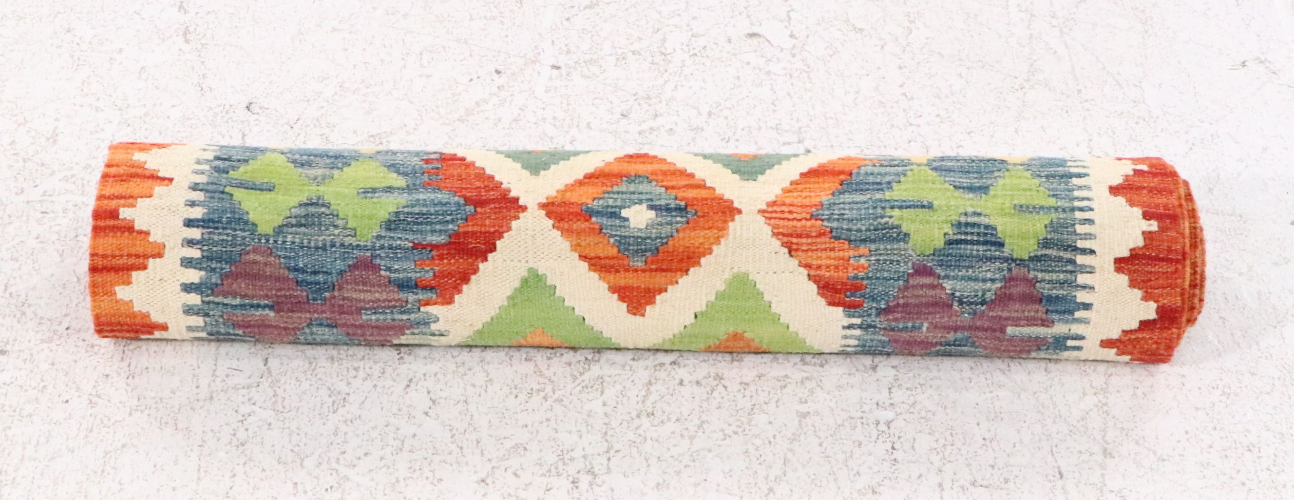 2'9 x 13' Handwoven Pakistani Kilim Carpet Runner