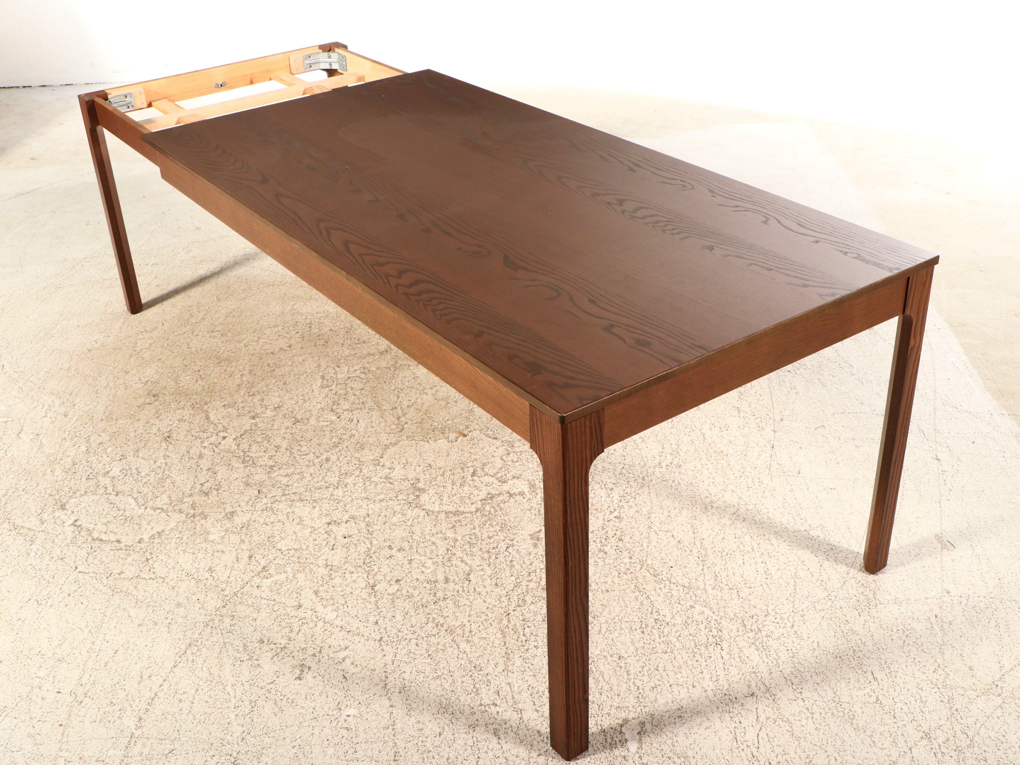 Contemporary Oak Dining Table