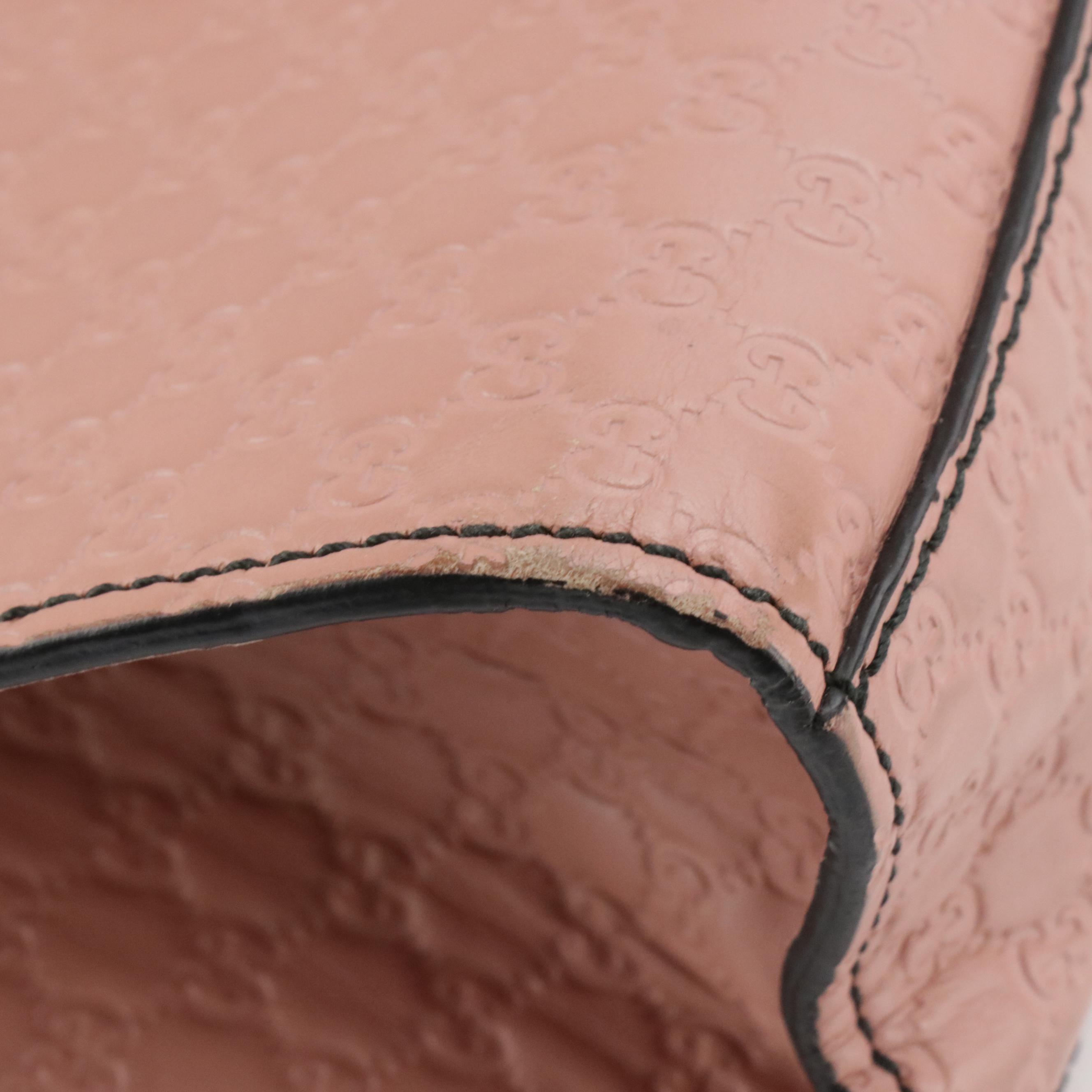 Gucci Medium Emily Chain Shoulder Bag in Pink Microguccissima Leather