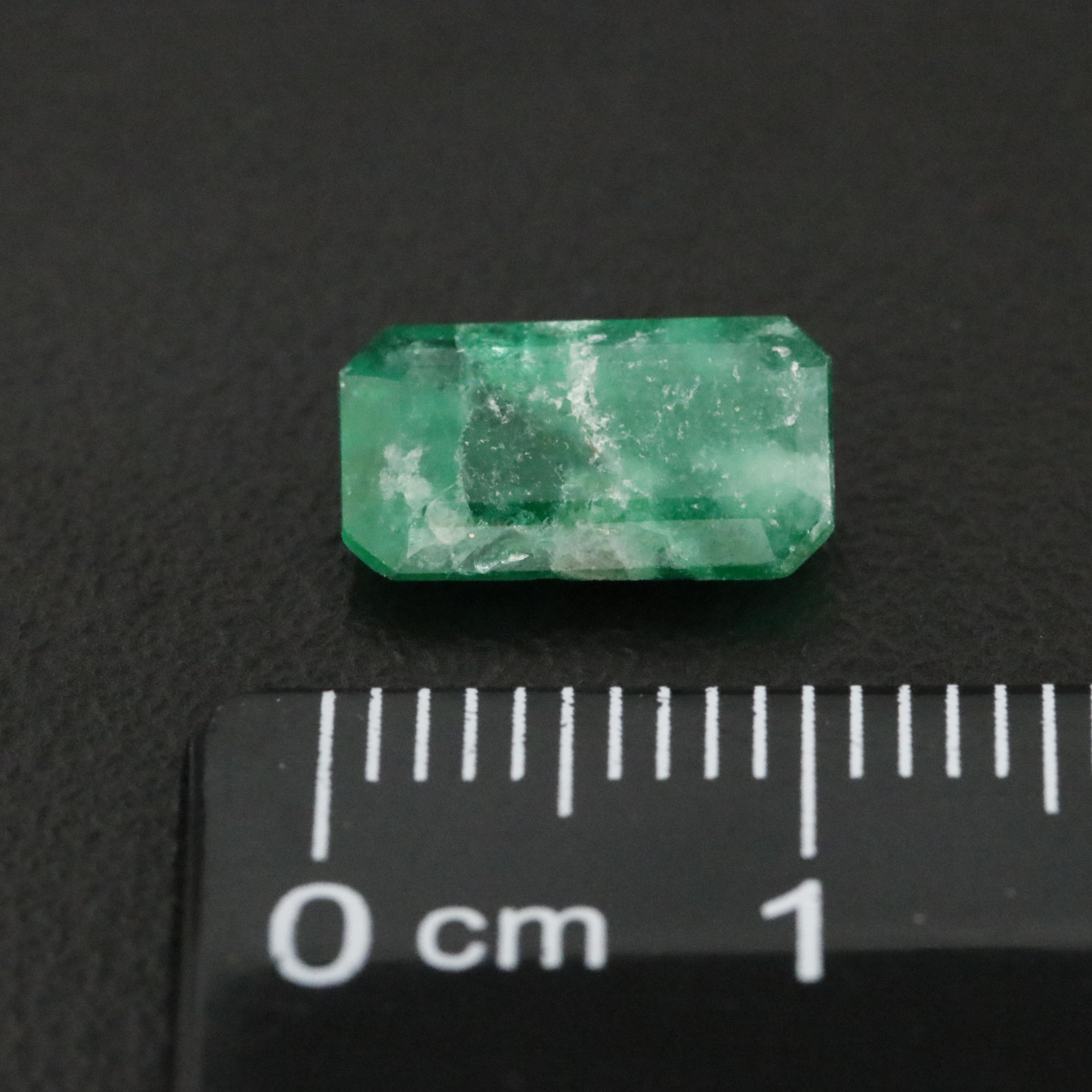 Loose 1.62 CT Emerald