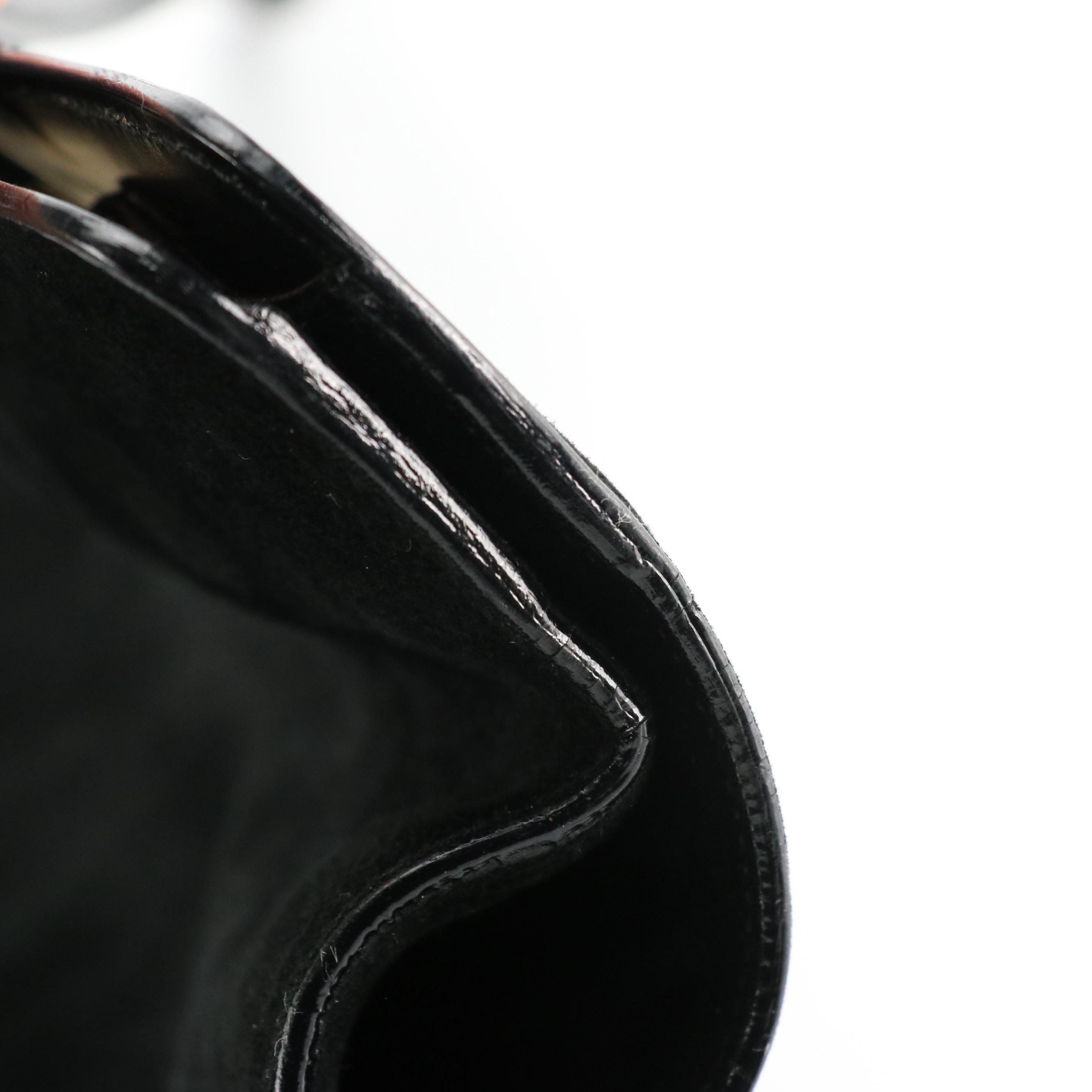 Gucci Single G Shoulder Bag in Black Suede with Leather Trim