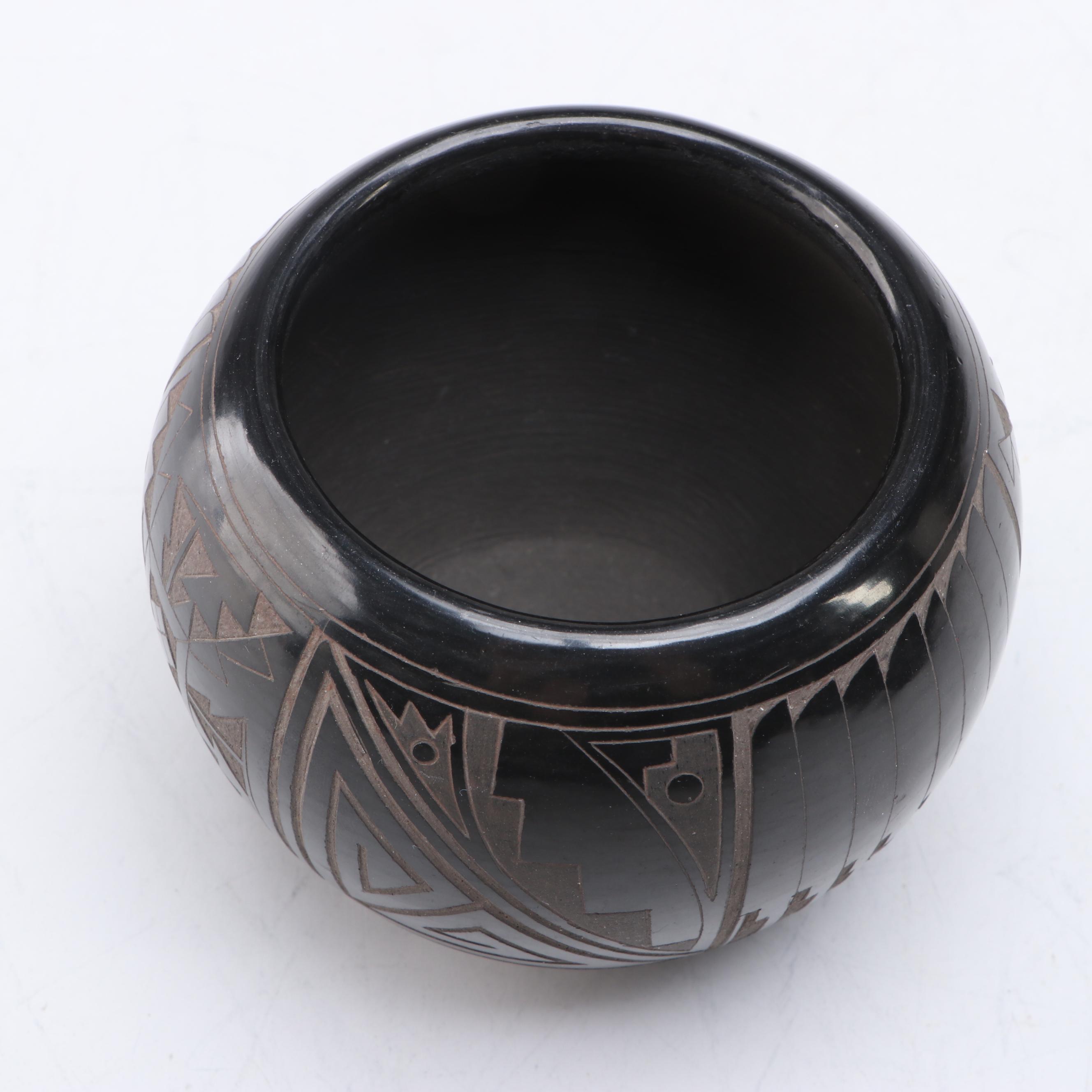Joe Baca Santa Clara Pueblo Blackware Pottery Pot with Sgraffito