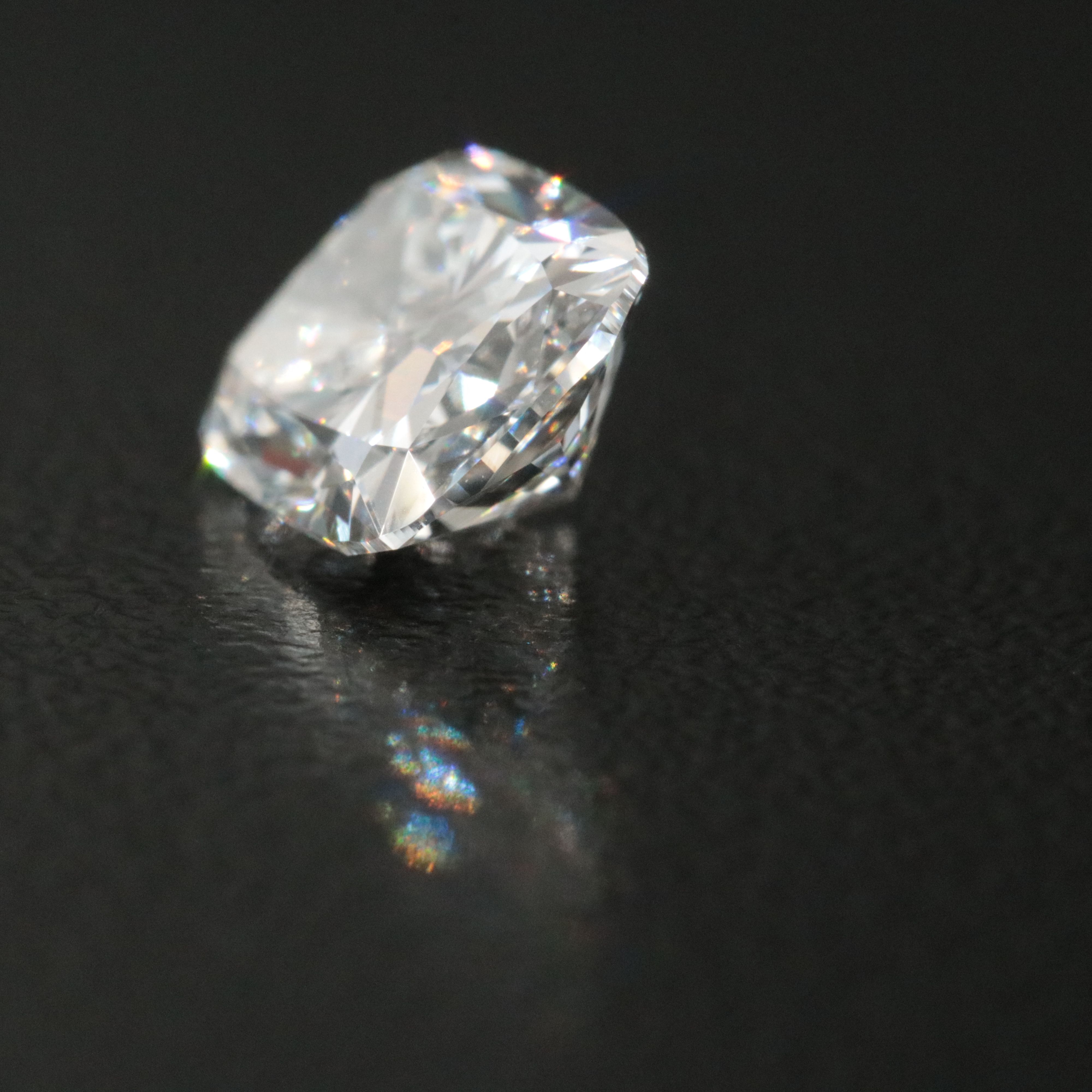 Loose 1.59 CT Lab Grown Diamond with IGI Report
