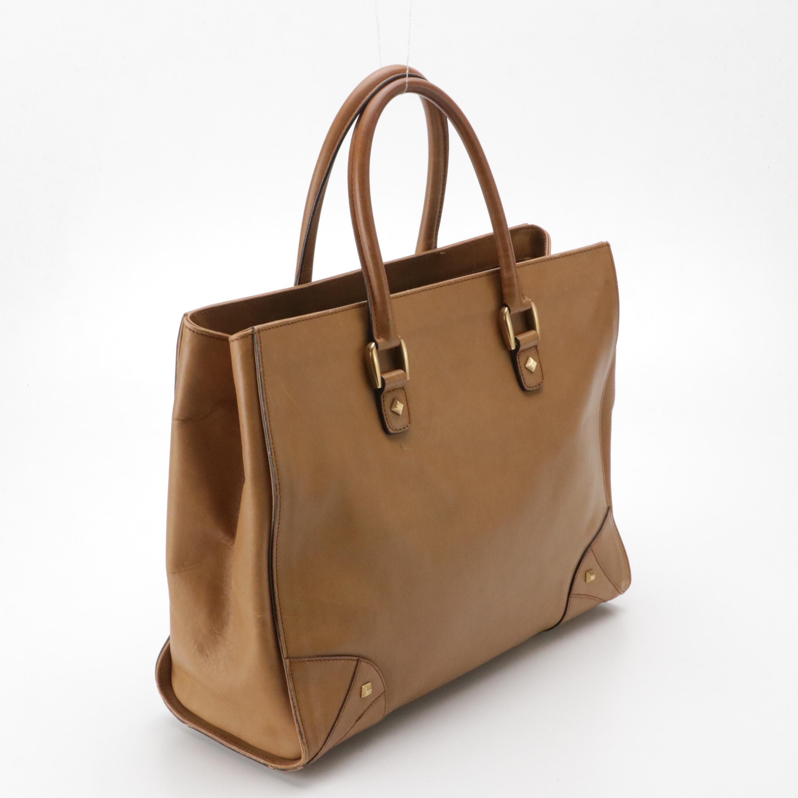 Gucci Nailhead Tote Bag in Tan Leather