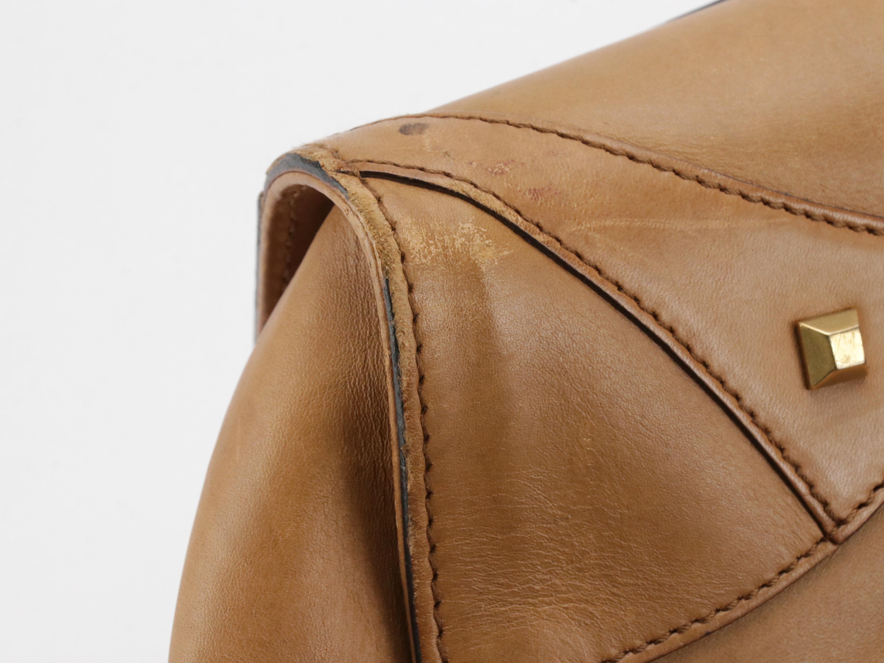 Gucci Nailhead Tote Bag in Tan Leather